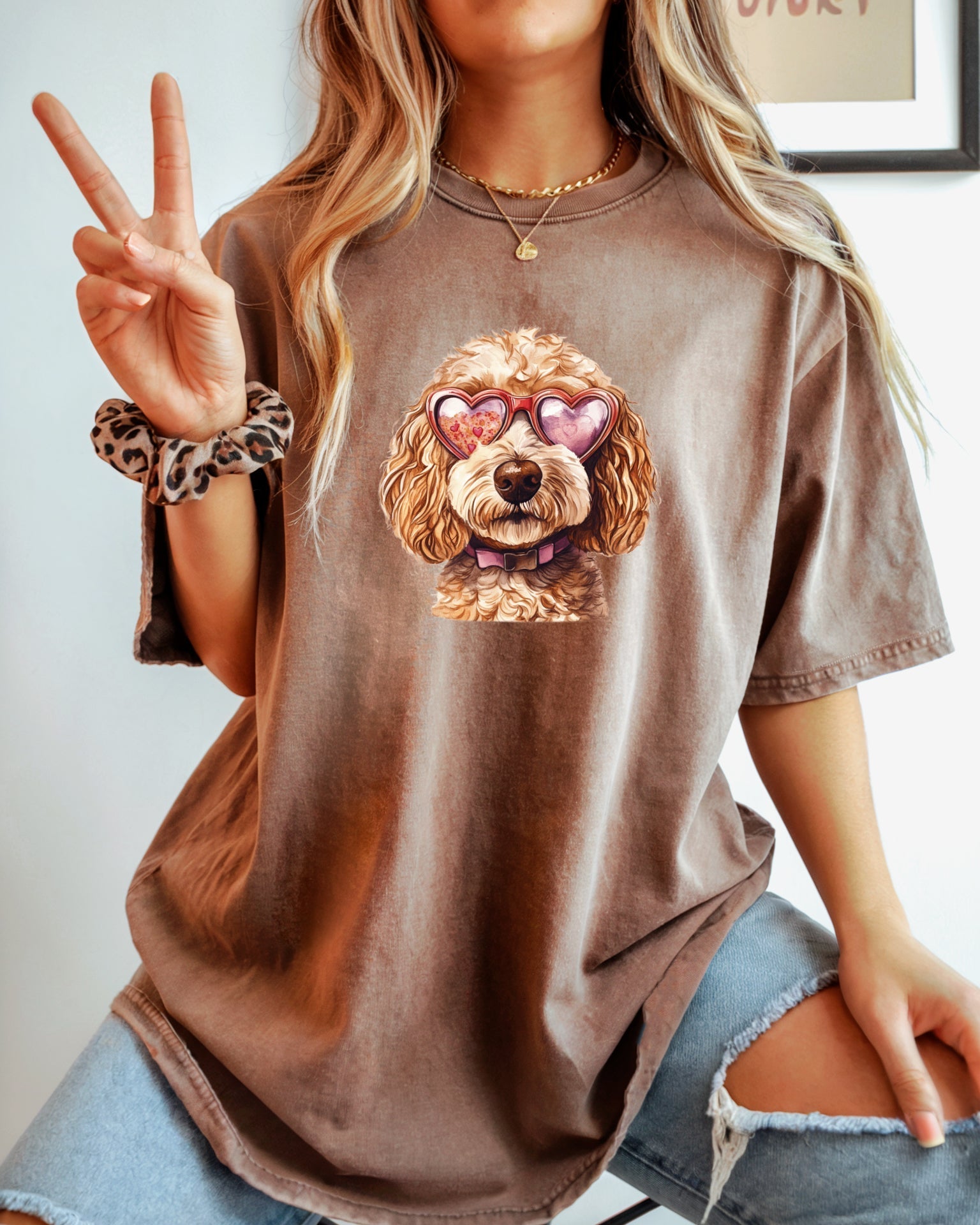 Comfort Colors garment-dyed dog mom and pet lover graphic tee in ultra-soft ring-spun cotton for everyday wear
