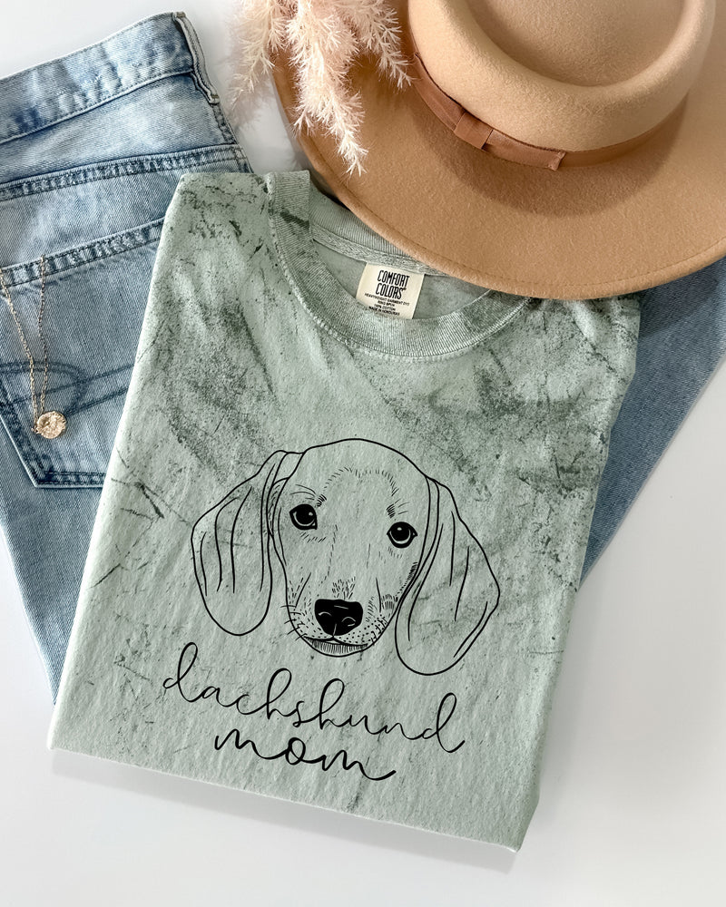 Dachshund Doxie MomDog Dog Mom Comfort Colors T Shirt