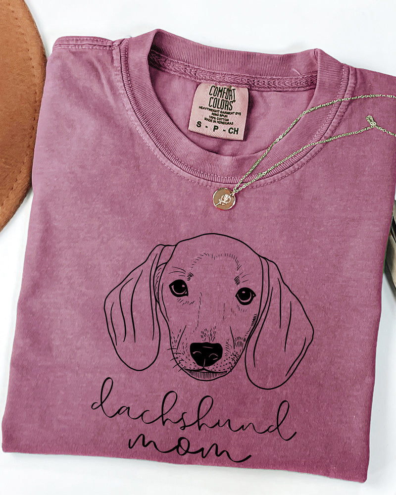 Dachshund Doxie MomDog Dog Mom Comfort Colors T Shirt
