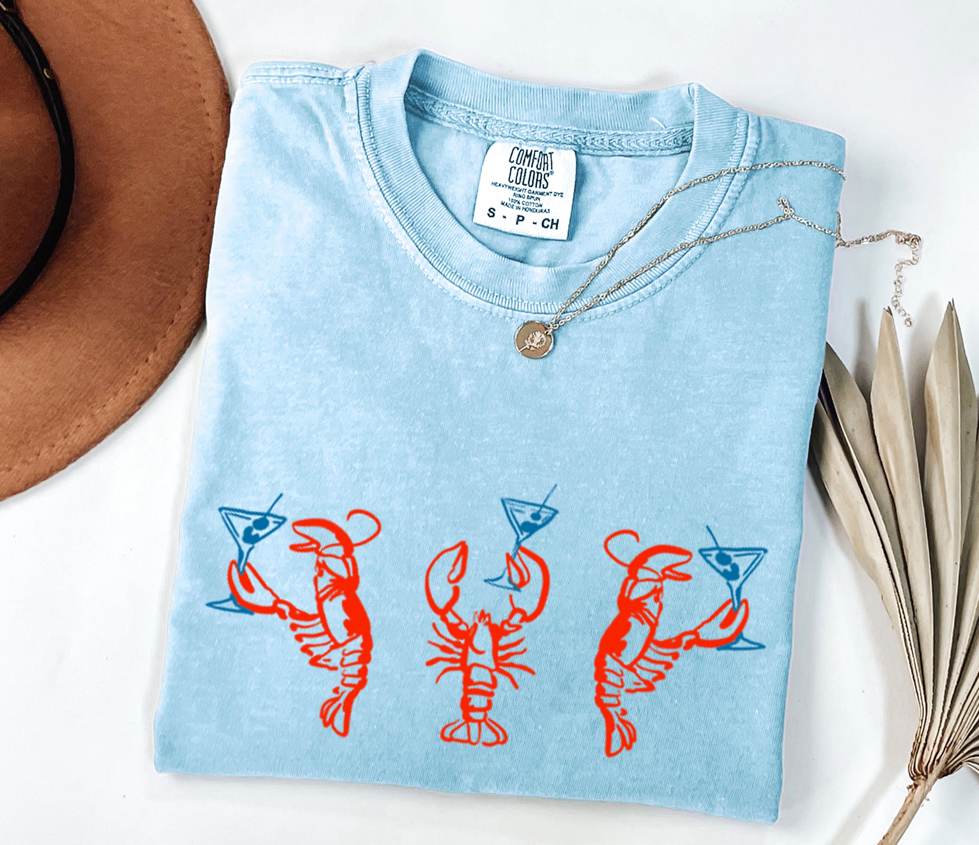Lobster Martini Shrimp Beach Nature Comfort Colors T Shirt Vacation Lake Summer (Copy)