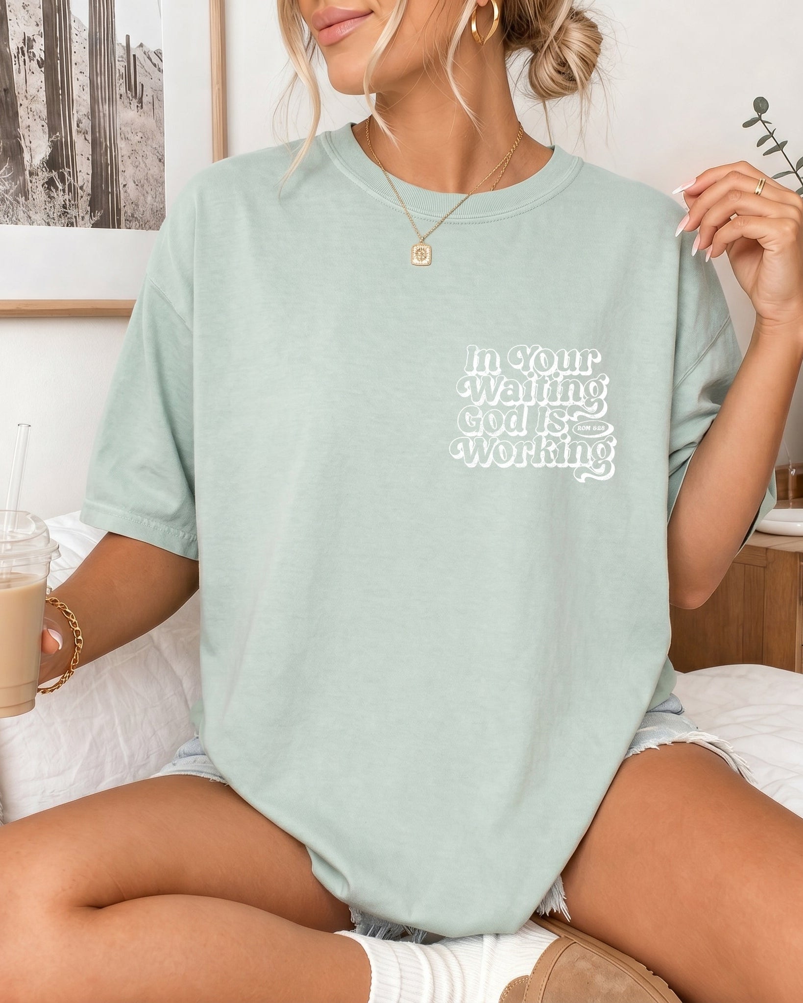In the waiting God is working Comfort Colors T Shirt Religious Jesus Bible (Outlined Groovy)