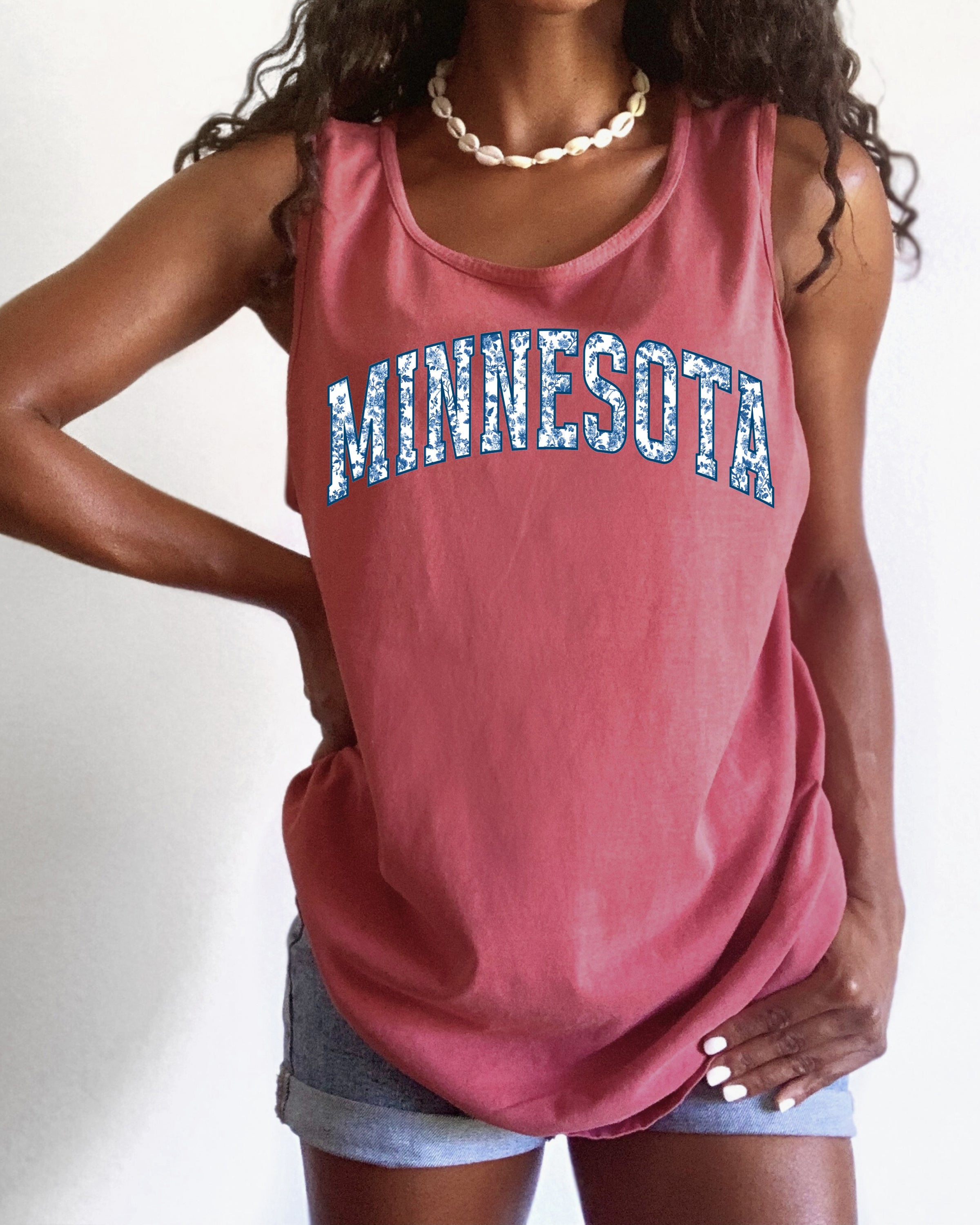 Minnesota State City Comfort Colors Tank Top – USA Travel Graphic Summer Essential