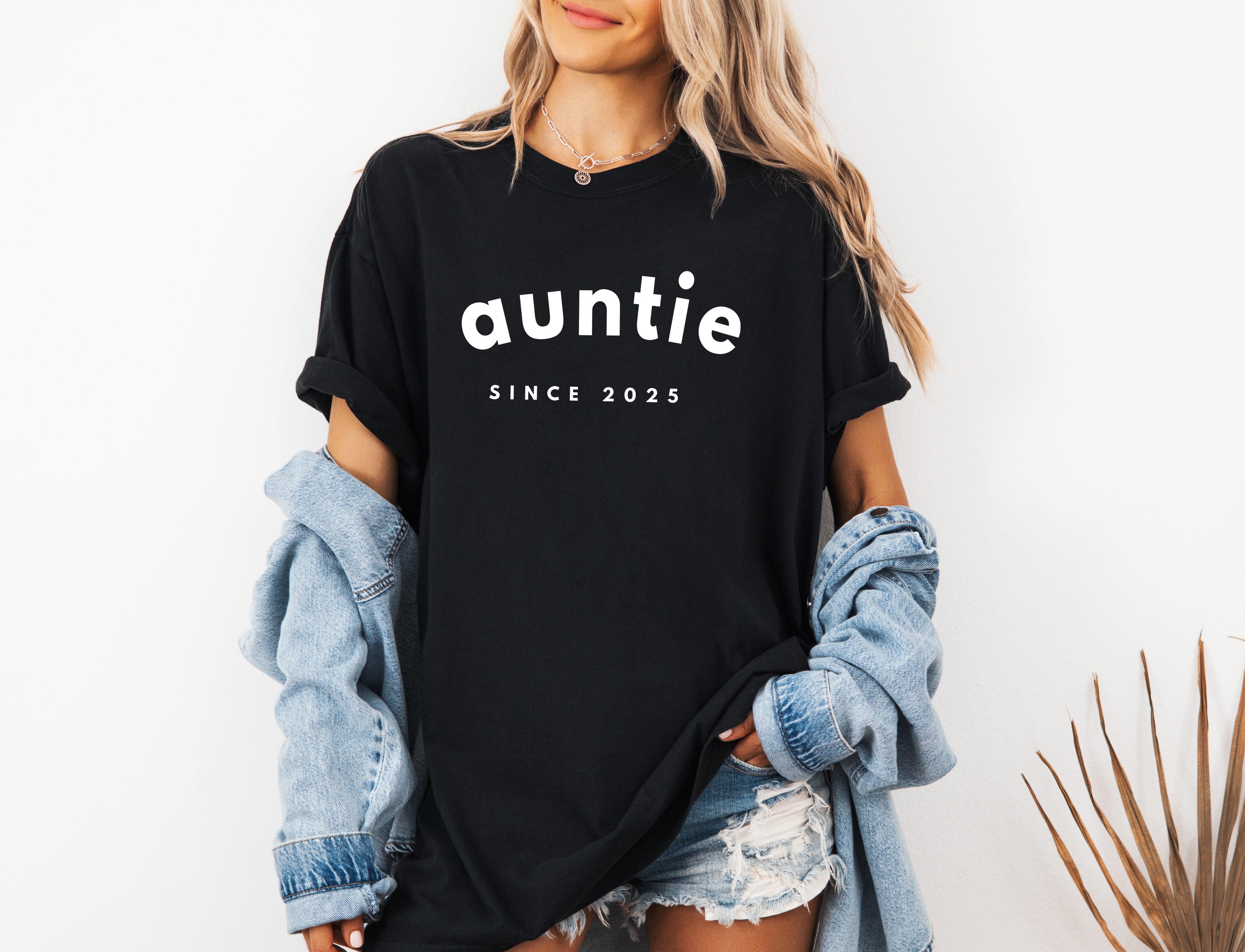 Aunt Personalized Est Year Comfort Colors Graphic Tees (Sportan Font)
