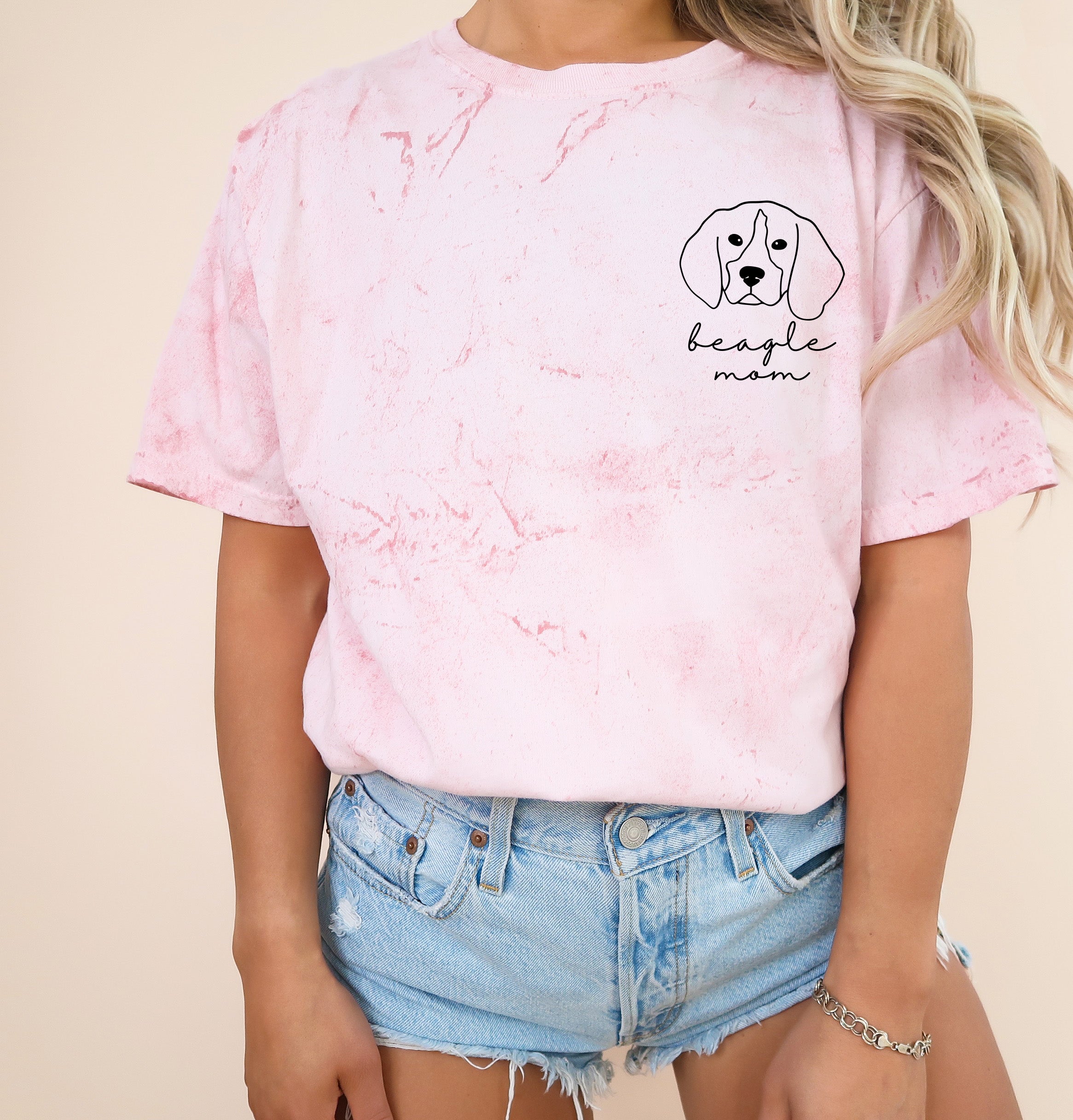 Beagle Dog Mom Comfort Colors T Shirt (Cute)