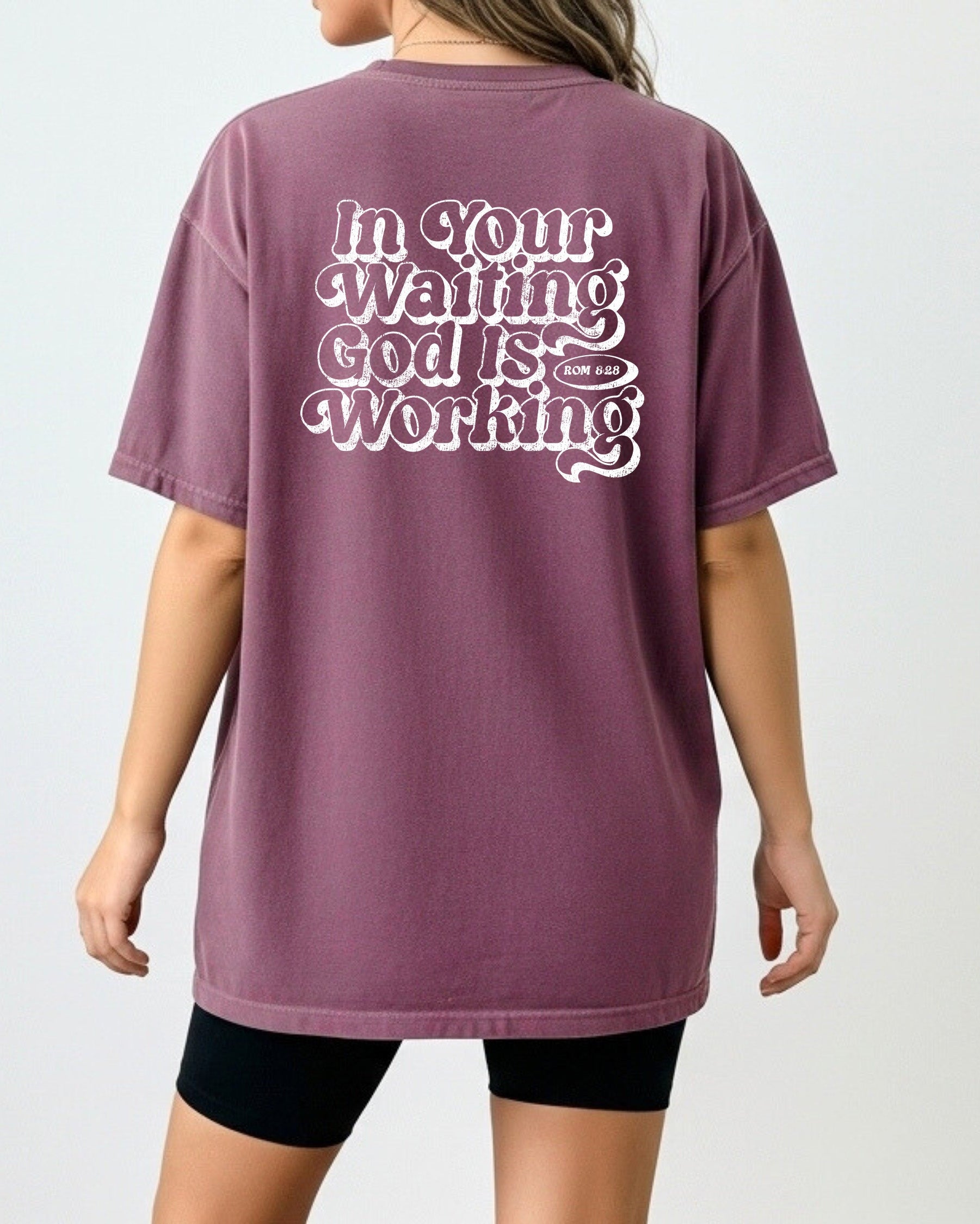 In the waiting God is working Comfort Colors T Shirt Religious Jesus Bible (Outlined Groovy)