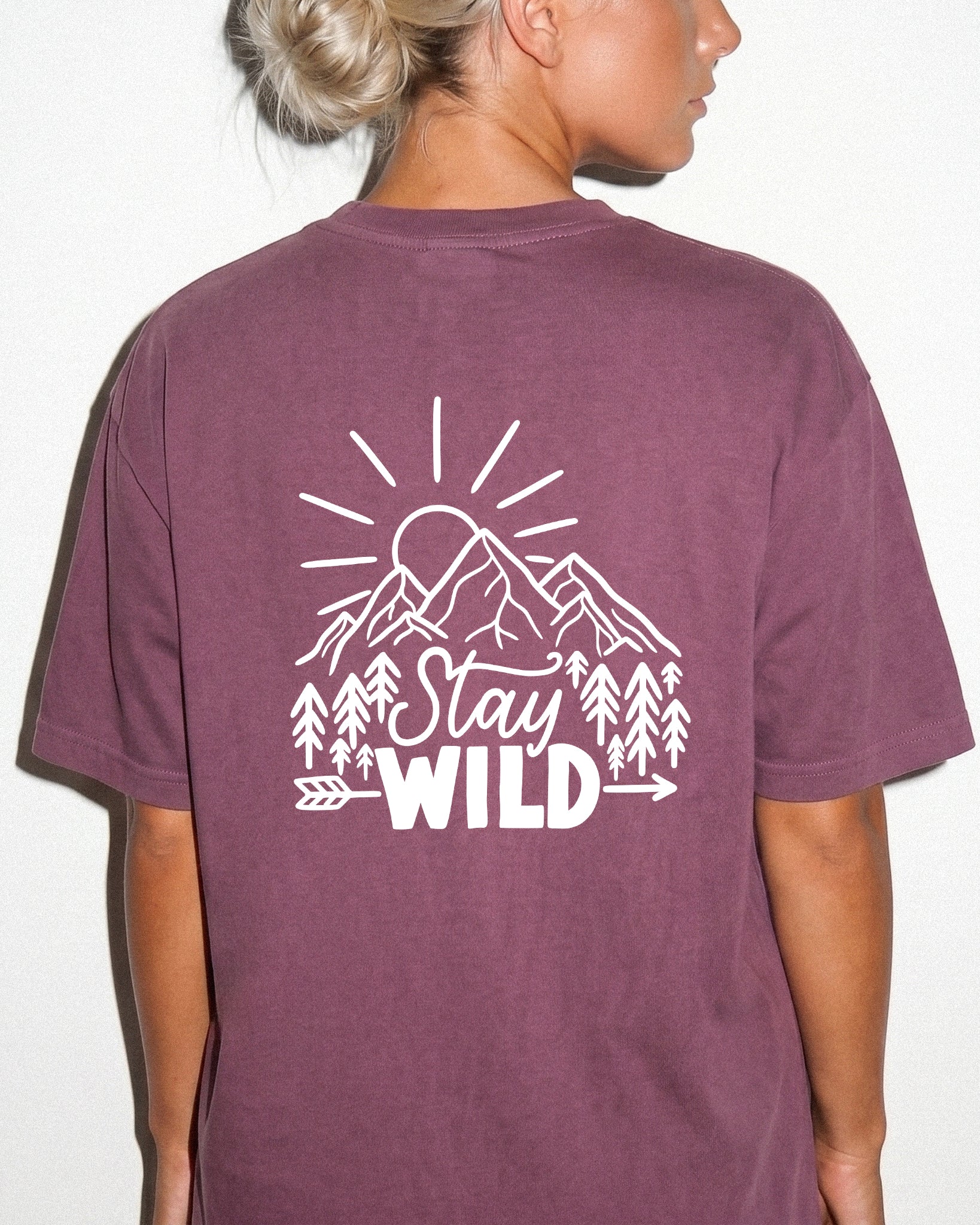 Stay Wild Sun Lake Comfort Colors Pocket T-Shirt – Nature Camping Outdoor Graphic Tee