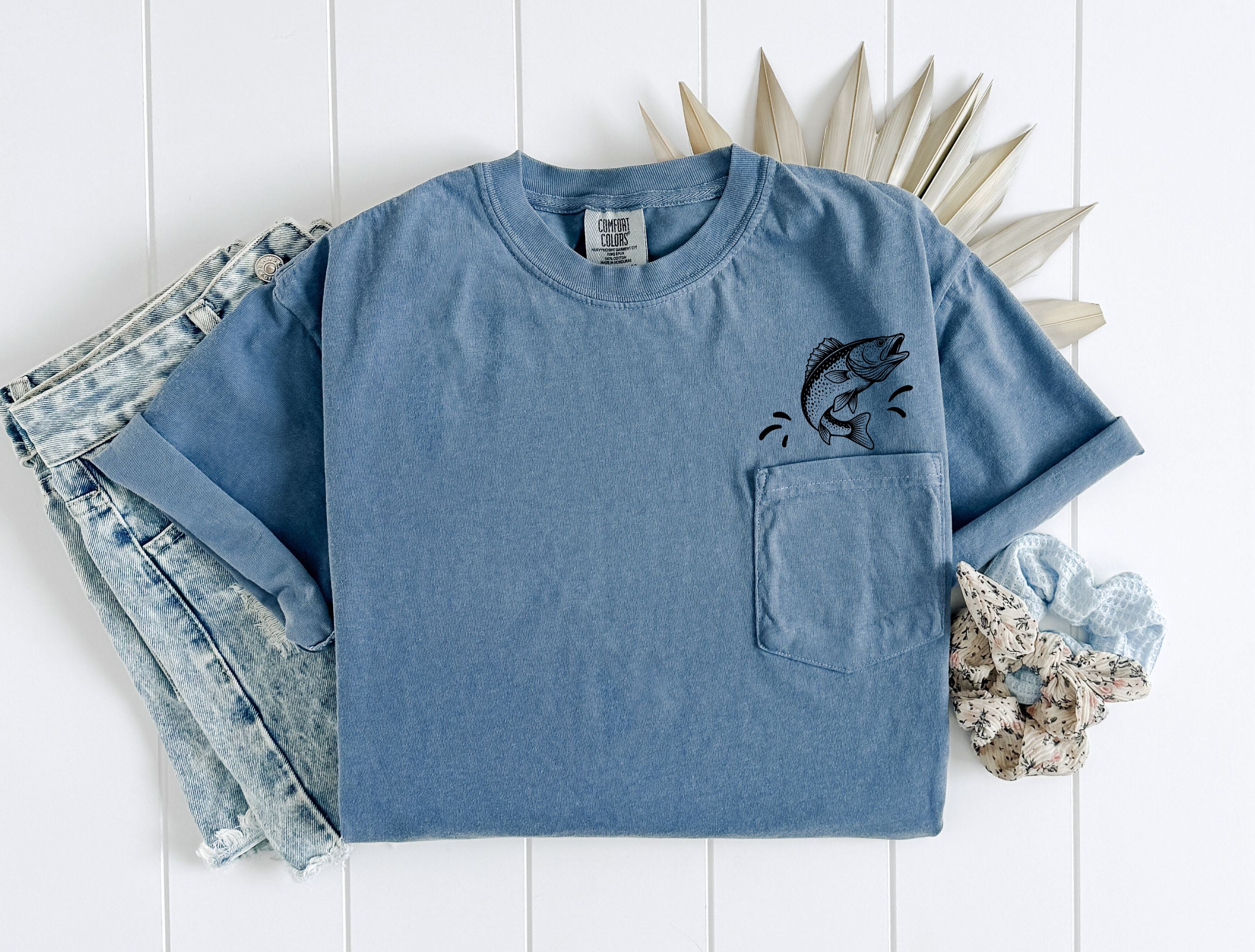 Walleye Fish Comfort Colors Pocket T Shirt (Dad gift)