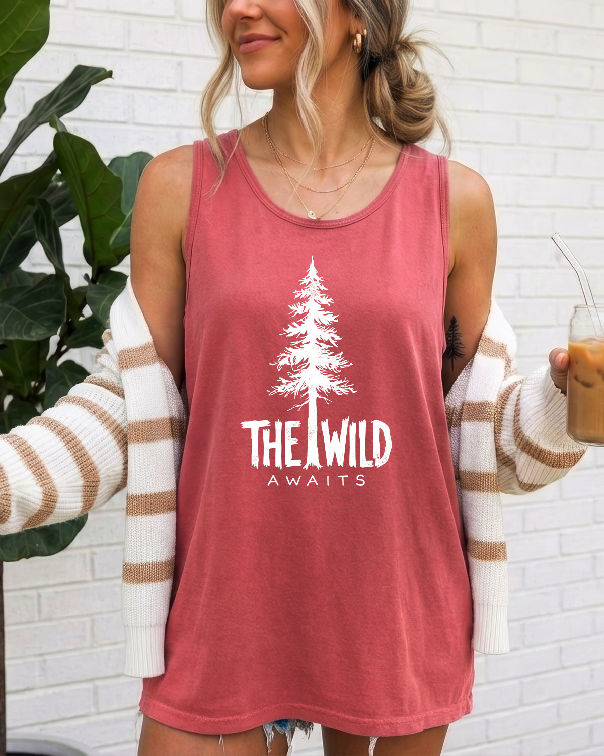 The Wild Awaits Lake Camping Comfort Colors Tank Top – Mountain Hiking Camping Vacation Nature Lake Beach