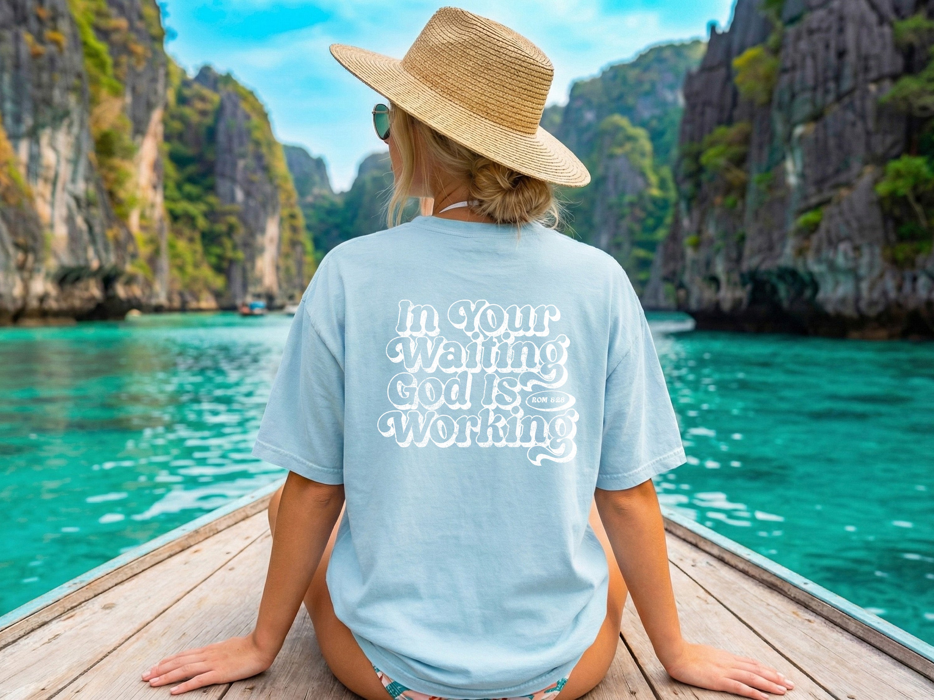 In the waiting God is working Comfort Colors T Shirt Religious Jesus Bible (Outlined Groovy)