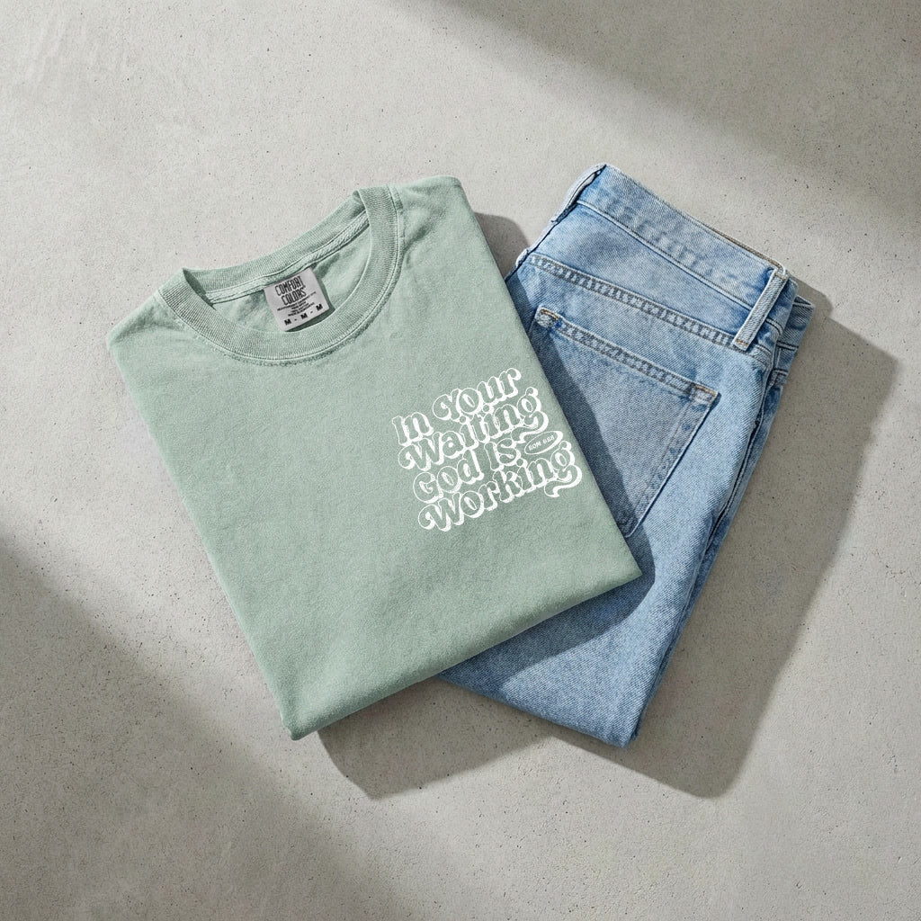 In the waiting God is working Comfort Colors T Shirt Religious Jesus Bible (Outlined Groovy)