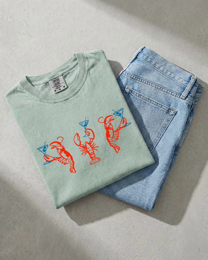 Lobster Martini Shrimp Beach Nature Comfort Colors T Shirt Vacation Lake Summer (Copy)