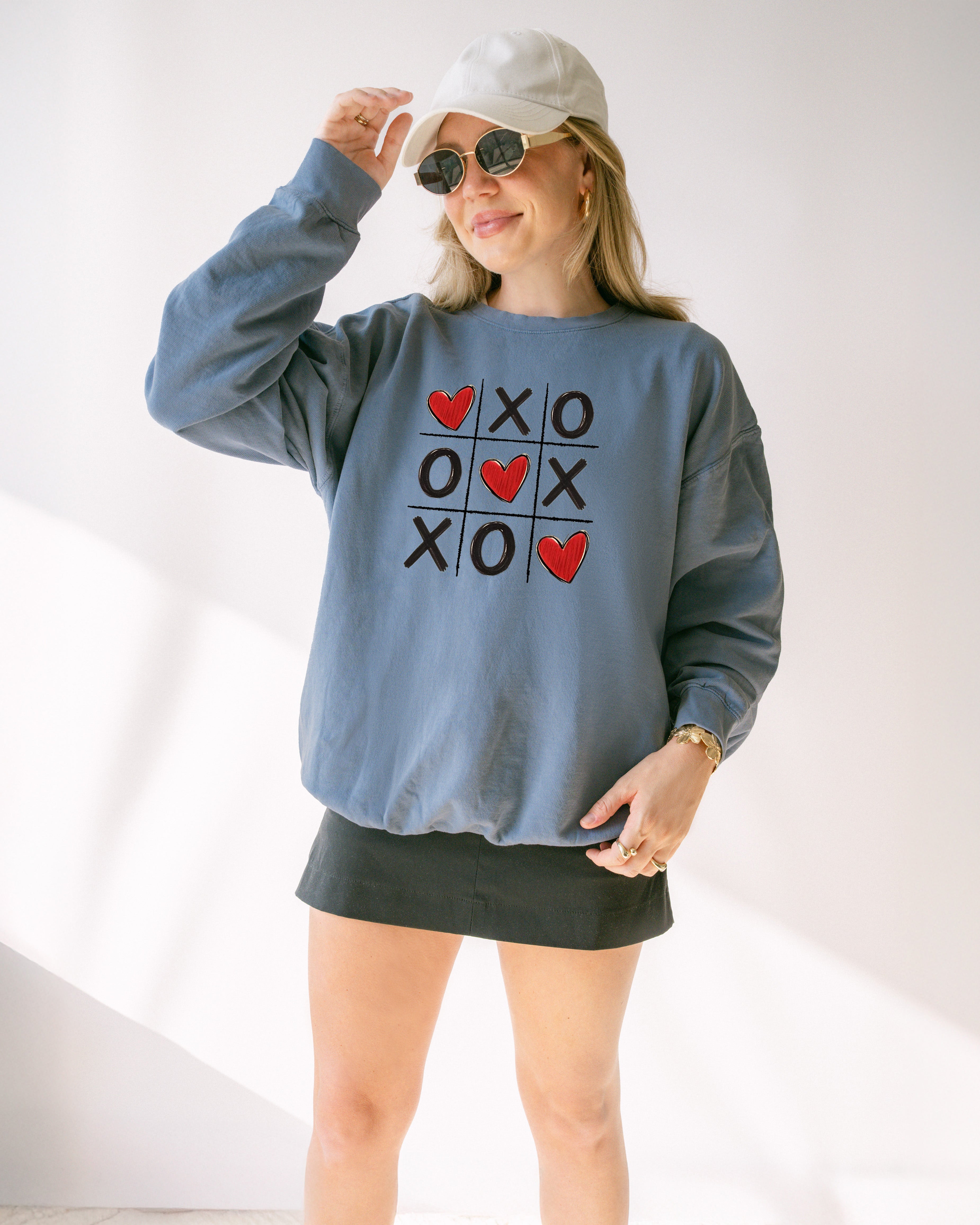 XOXO Valentine's Day Garment Dyed Comfort Colors Sweatshirt