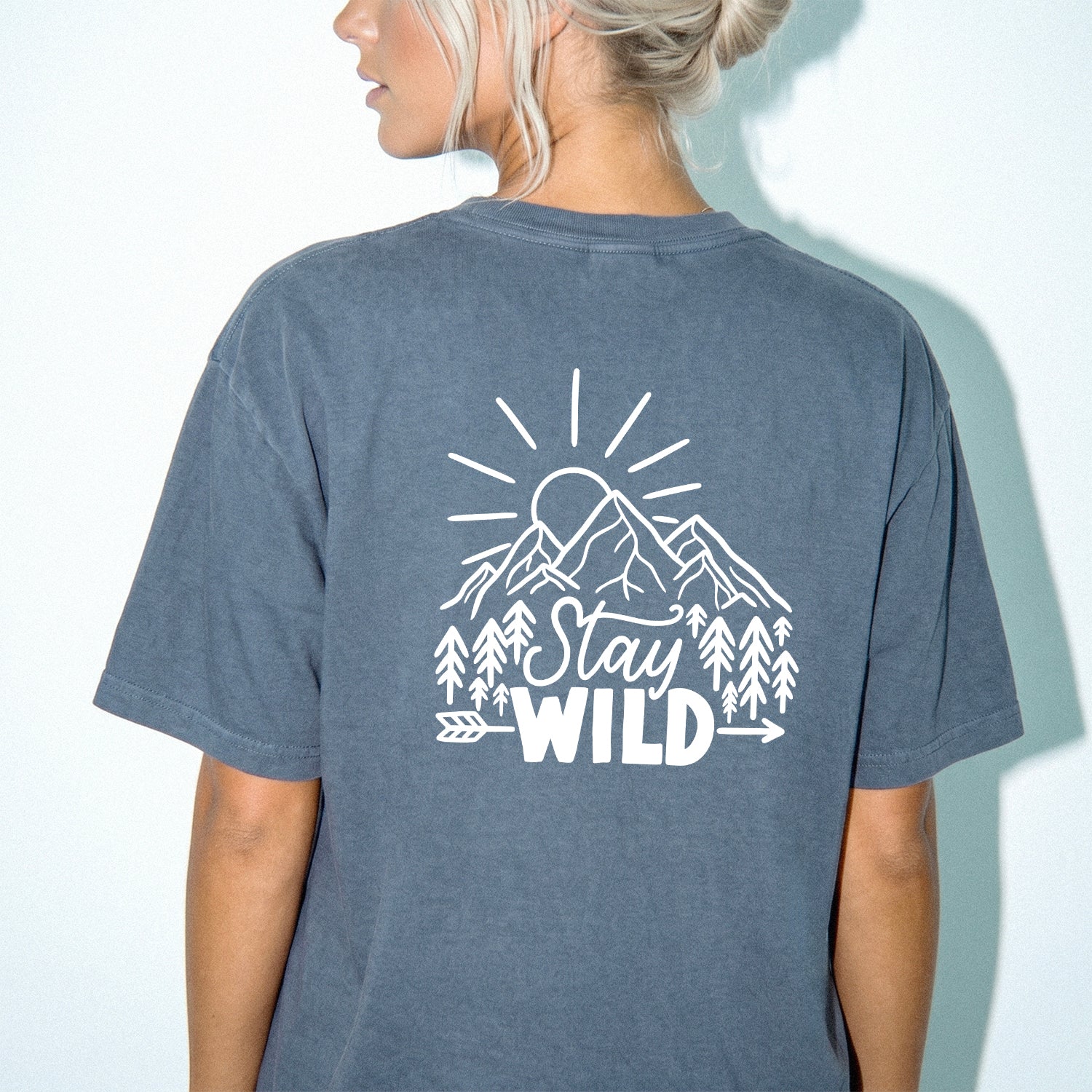 Stay Wild Sun Lake Comfort Colors Pocket T-Shirt – Nature Camping Outdoor Graphic Tee