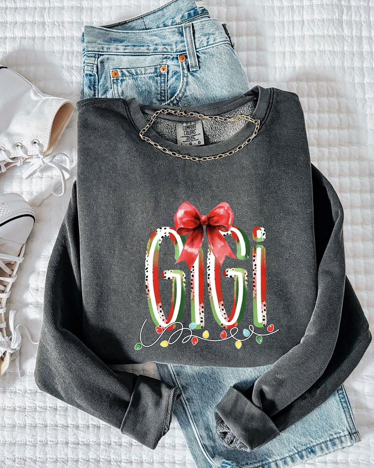 Gigi Christmas Theme Grandma Garment Dyed Comfort Colors Sweatshirt (red ribbon)