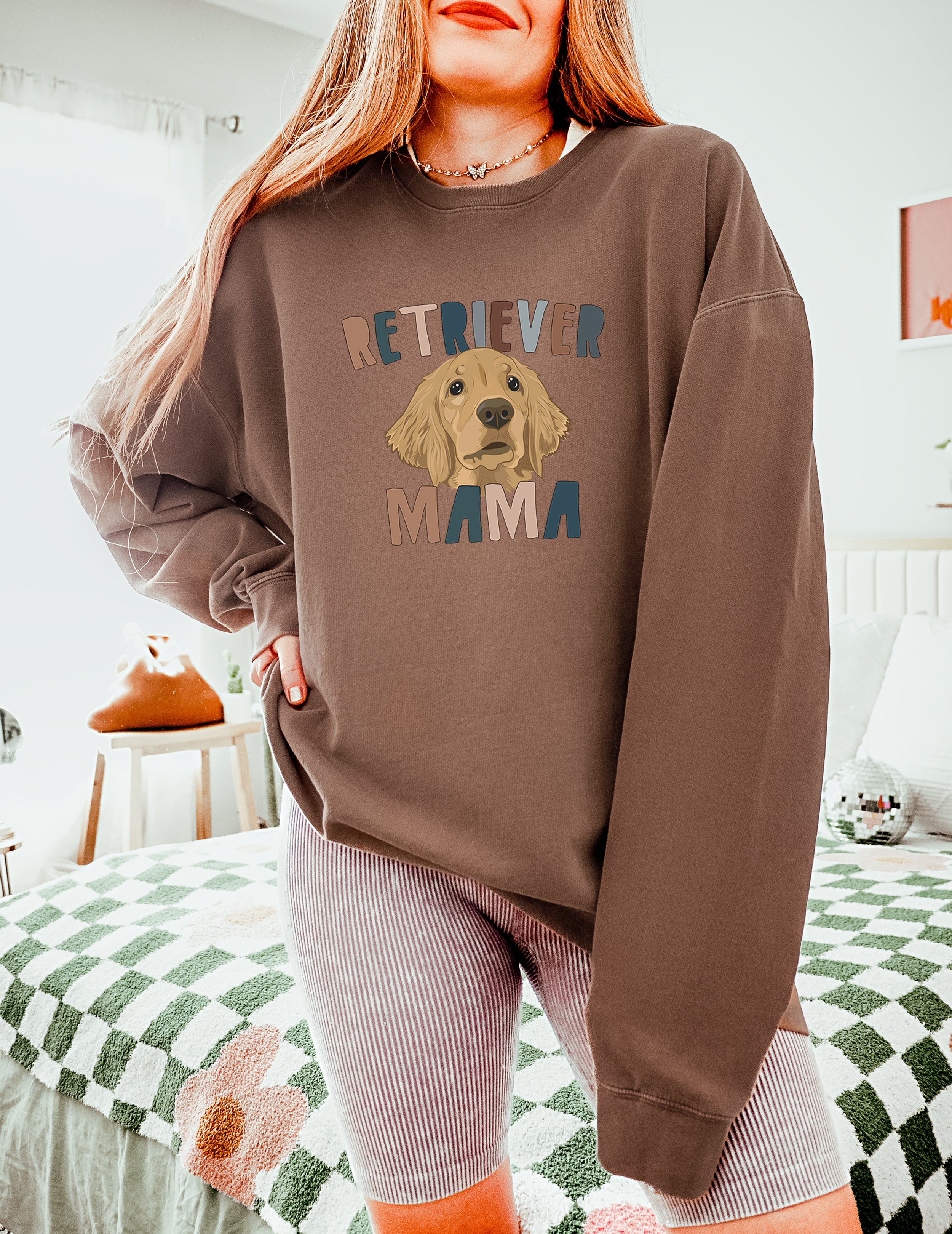 Golden Retriever Dog Mom Fall Garment Dyed Comfort Colors Sweatshirt