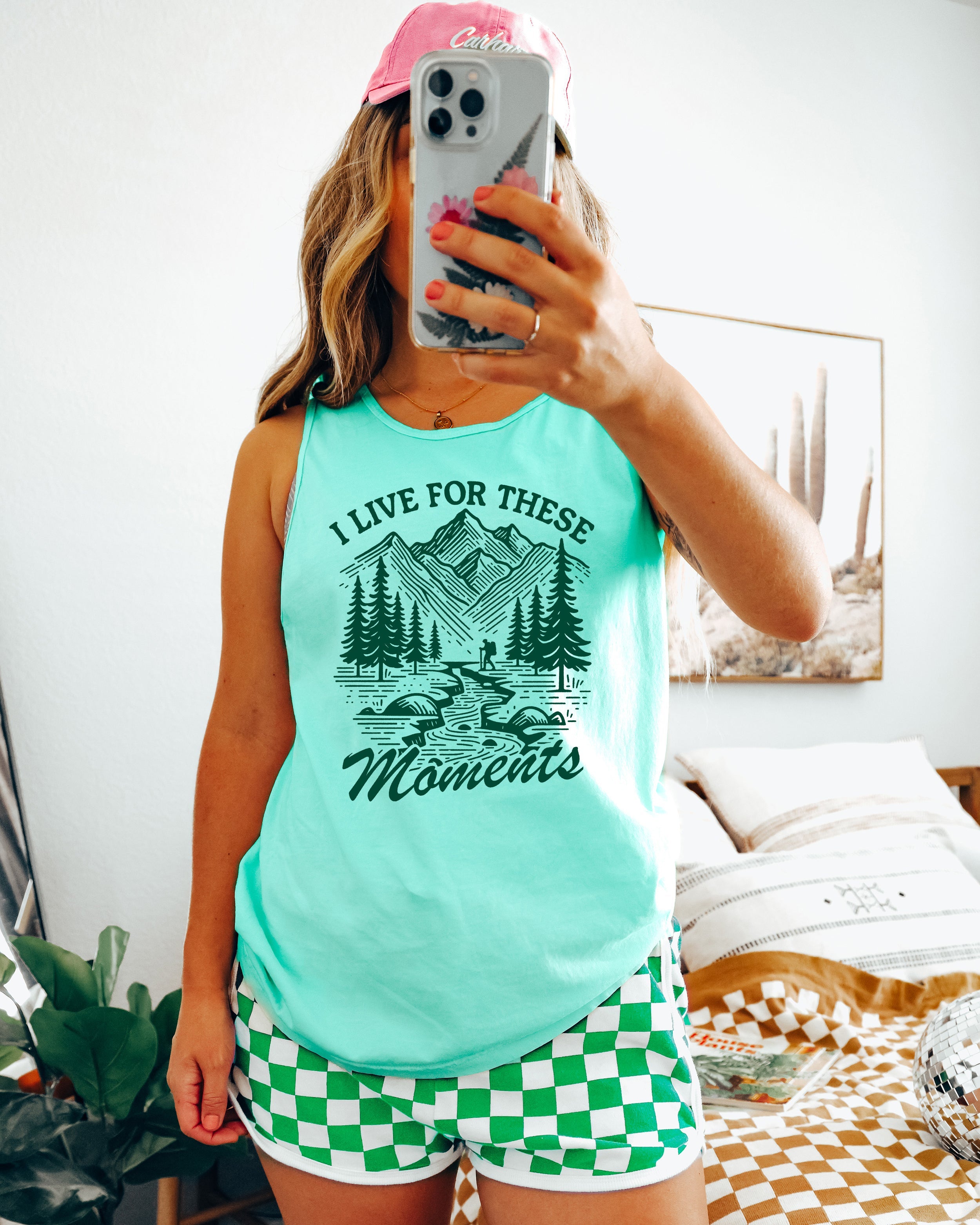 I Live for These Moments Mountain Tank Top – Comfort Colors Camping Hiking Nature Graphic