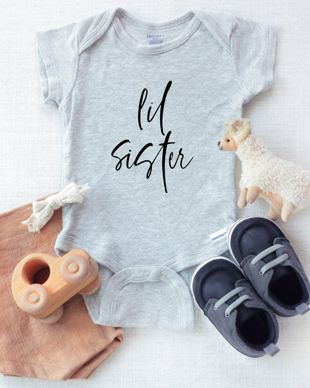 Lil sister baby Onesie (Cursive 2) - Pregnancy Announcement Sibling shirts, Lil sis, Little sister