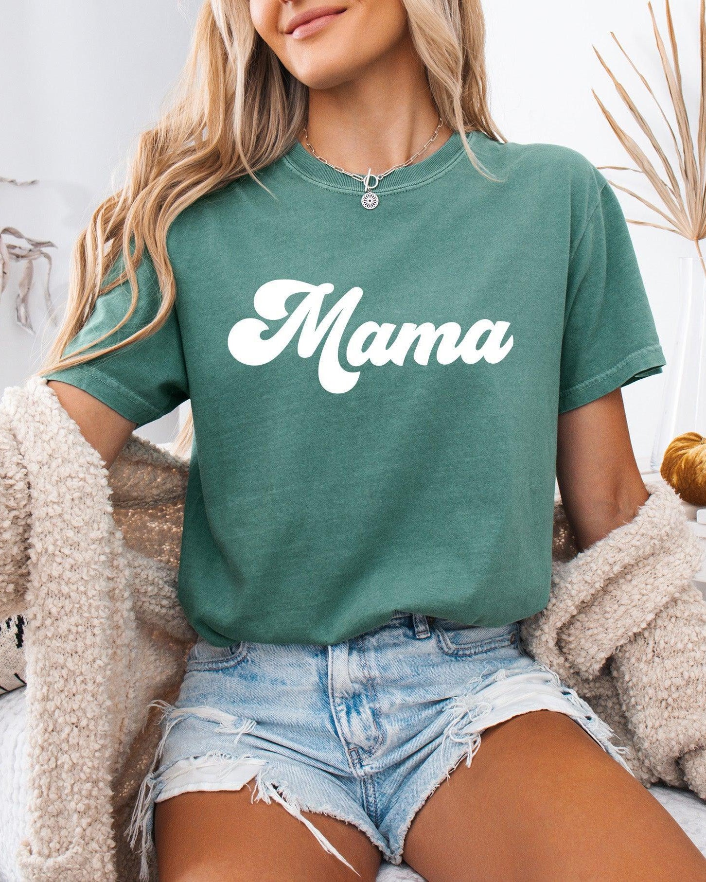 Mama Comfort Colors T Shirt (Groovy)