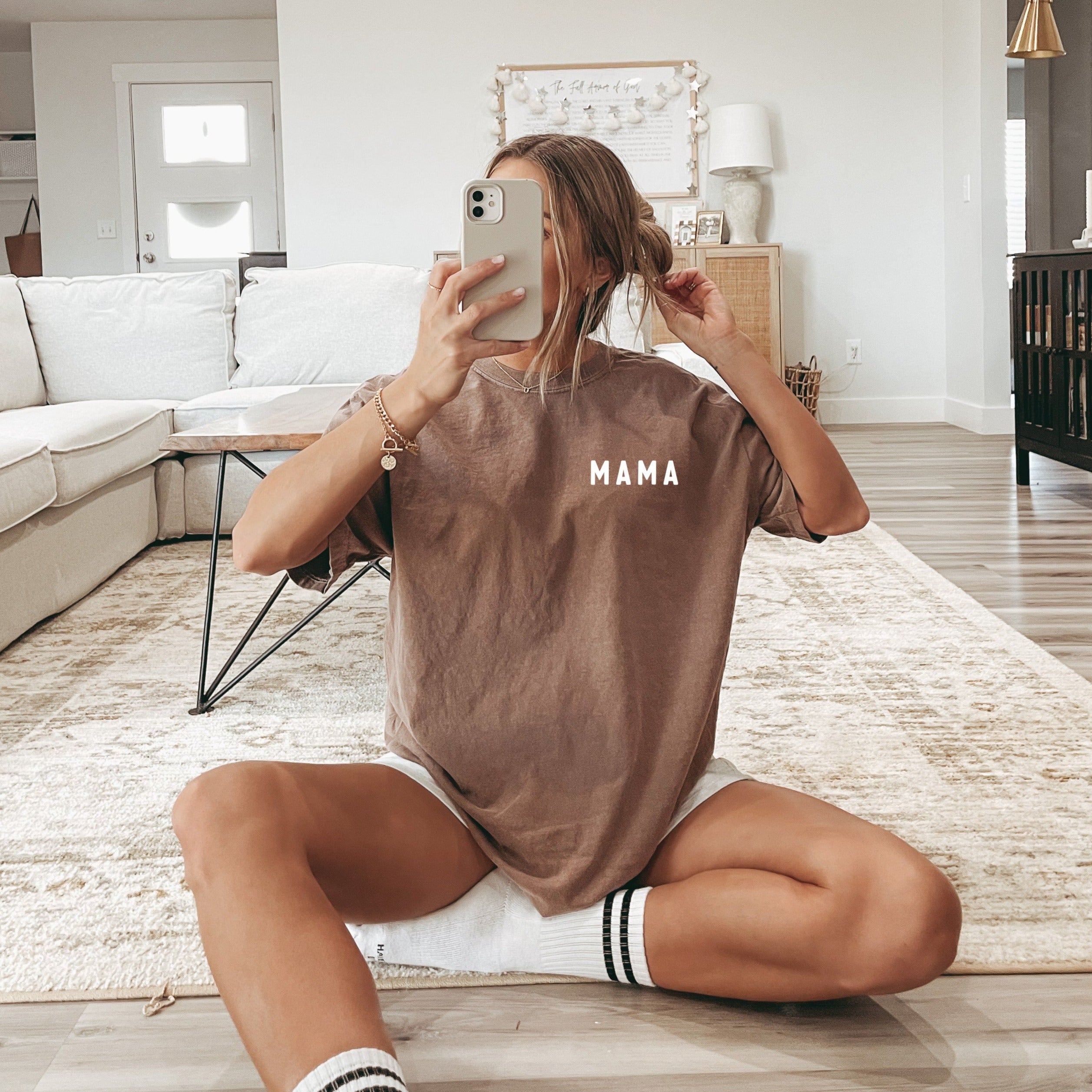 Mama Comfort Colors T Shirt (Round Font Corner)