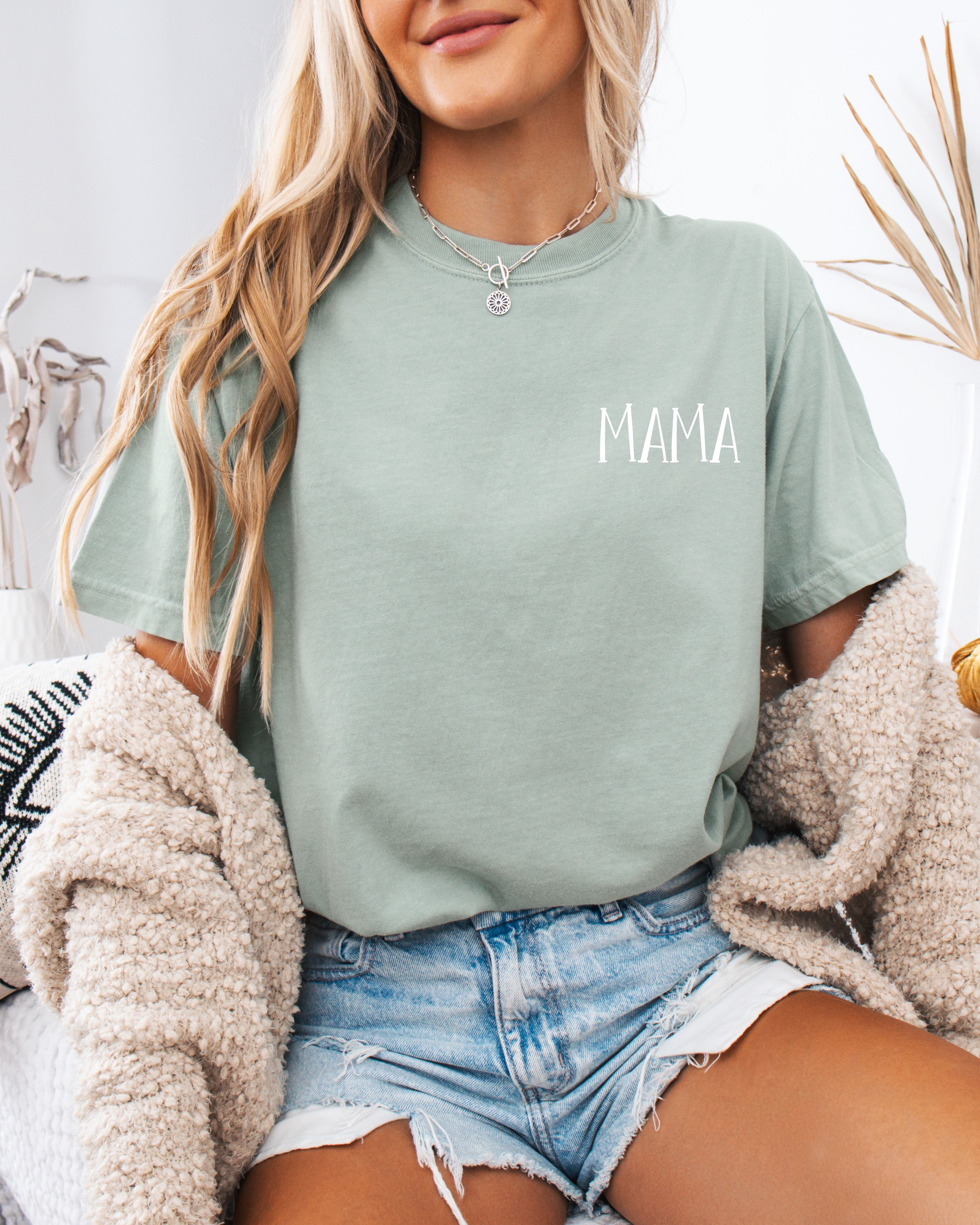 Mama Comfort Colors T Shirt (farmyard)