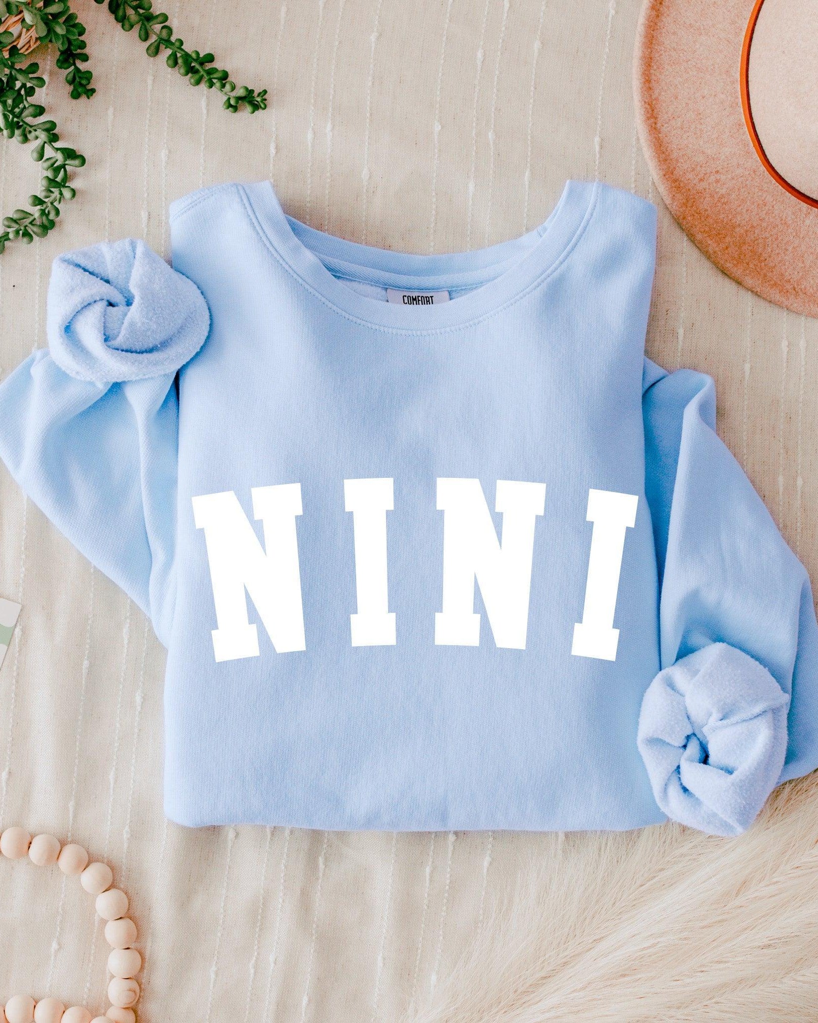 Nini Grandma Garment Dyed Comfort Colors Sweatshirt