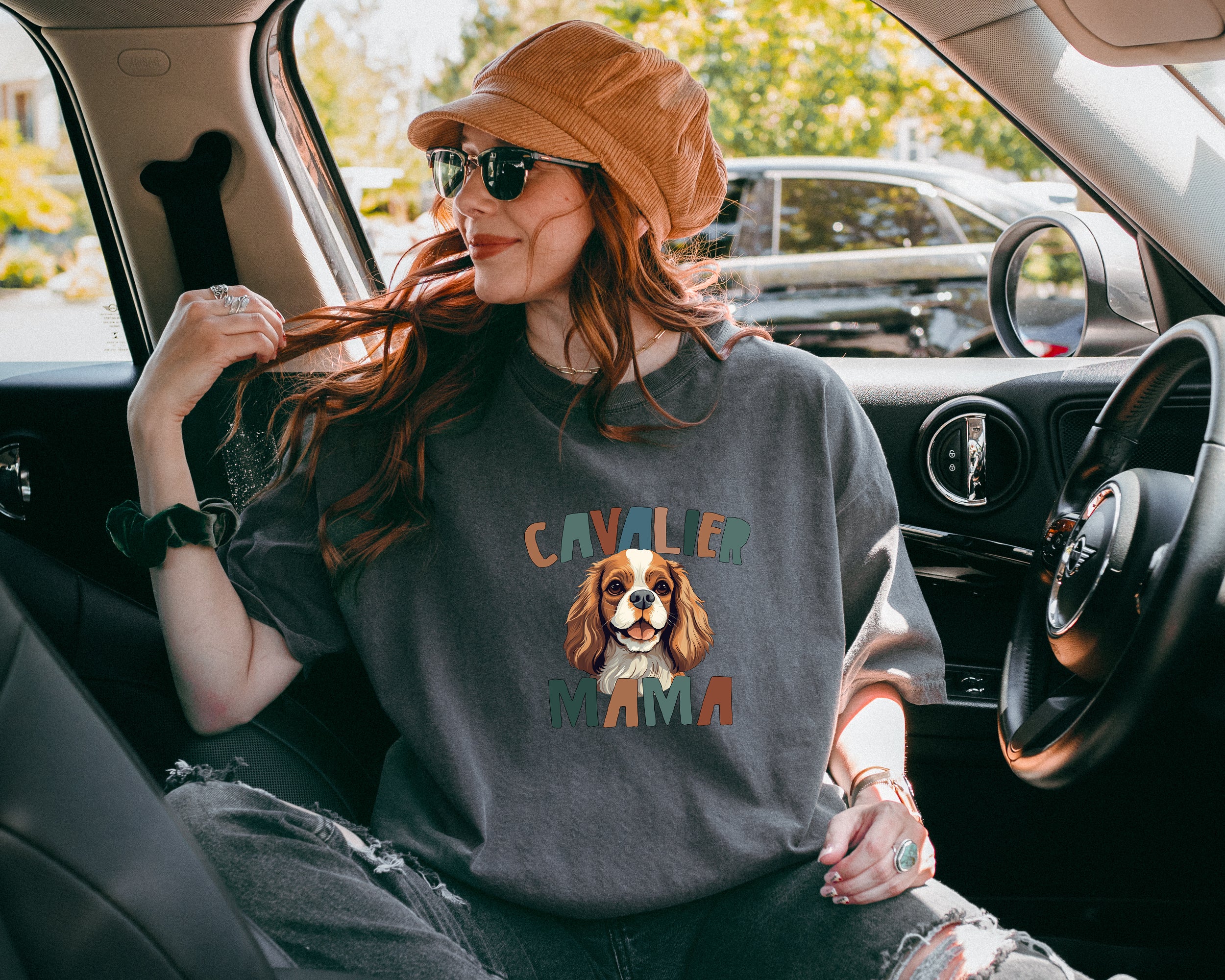 Cavalier King Charles Spaniel Dog Mom Comfort Fall Colors Garment Dyed T Shirt (Color)