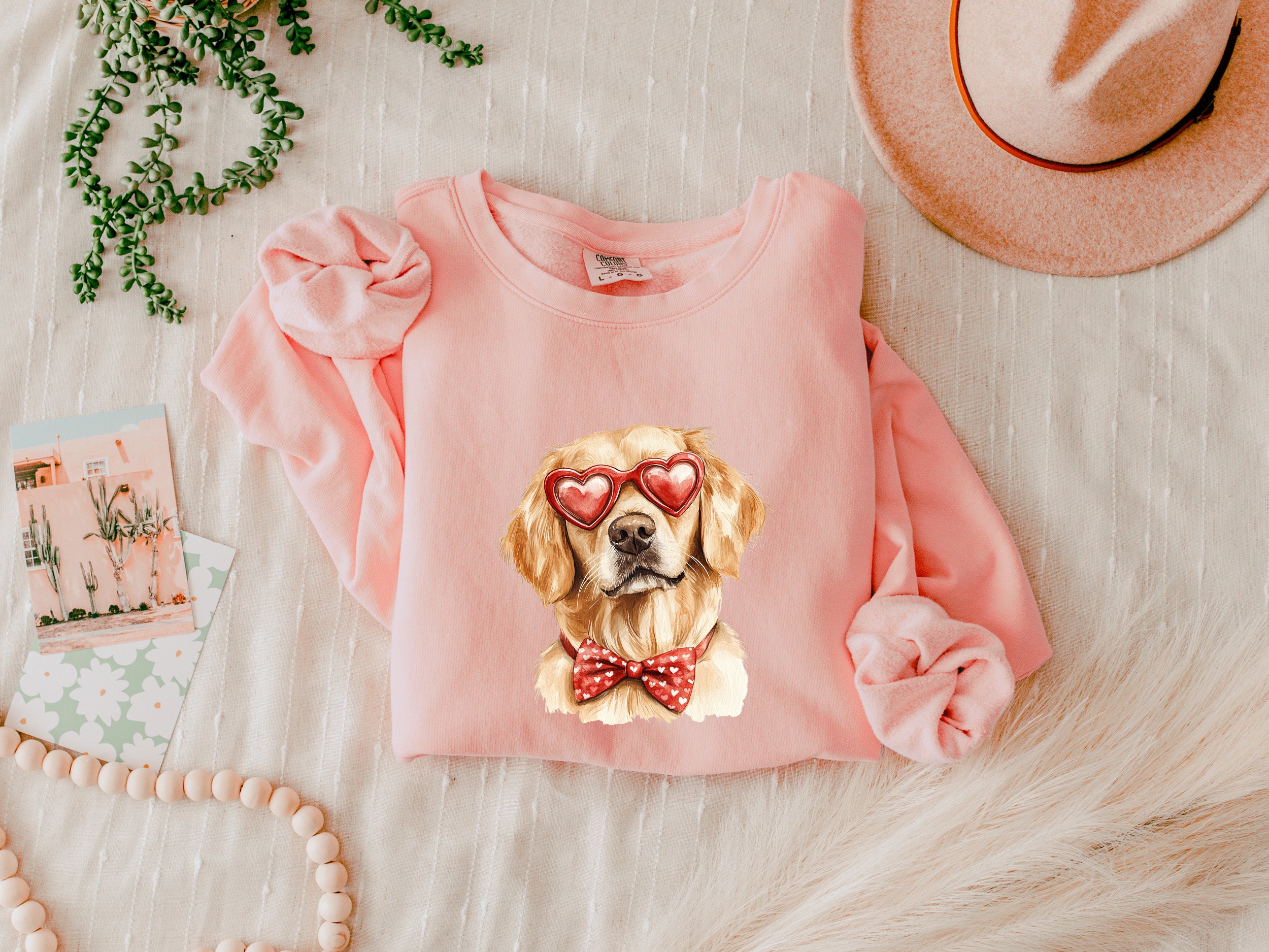 Golden Retriever Dog Mom Garment Dyed Comfort Colors Sweatshirt (Valentine's Day)