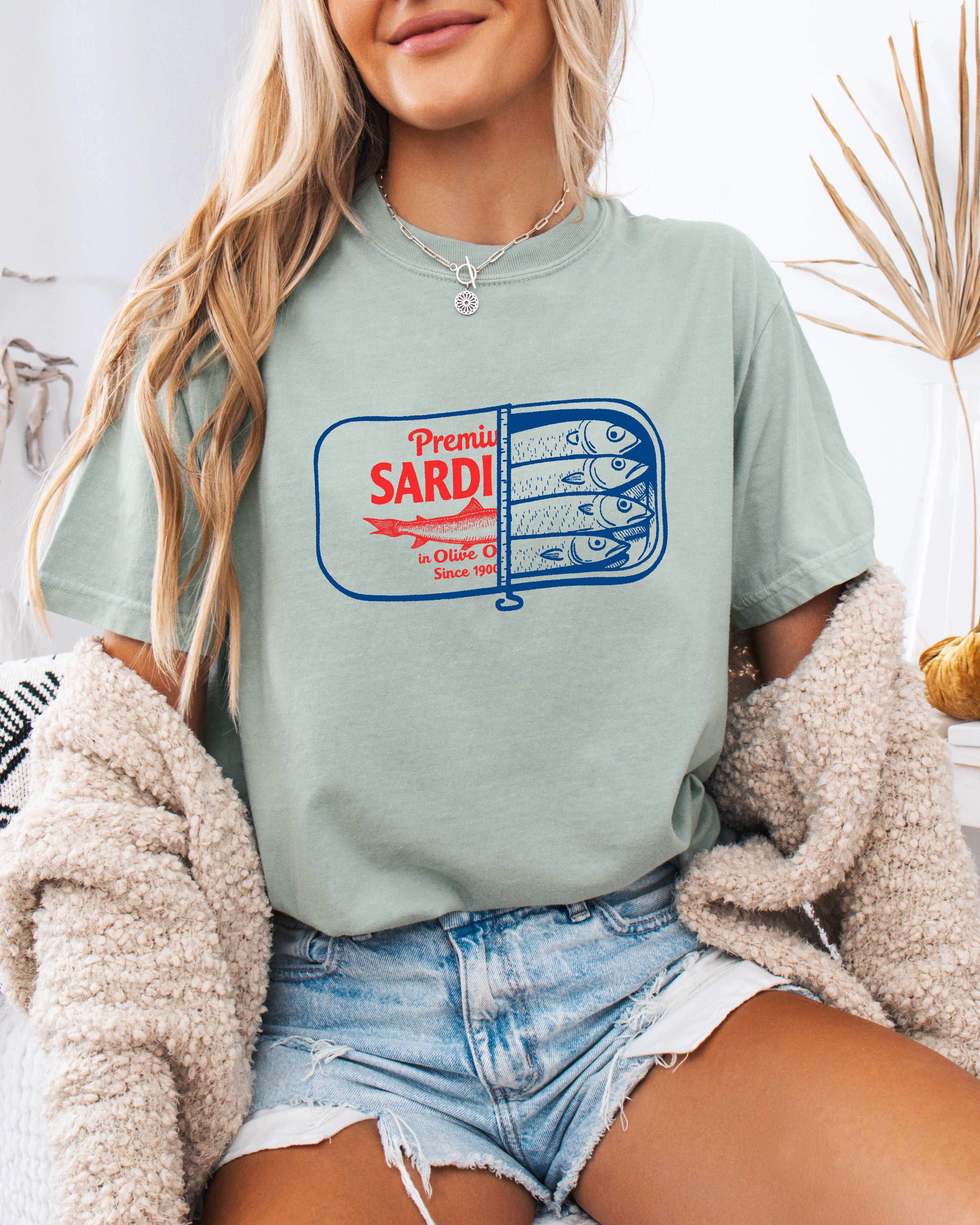 Sardines Salmon Fish Nature Camping Hiking Comfort Colors T Shirt (Can)