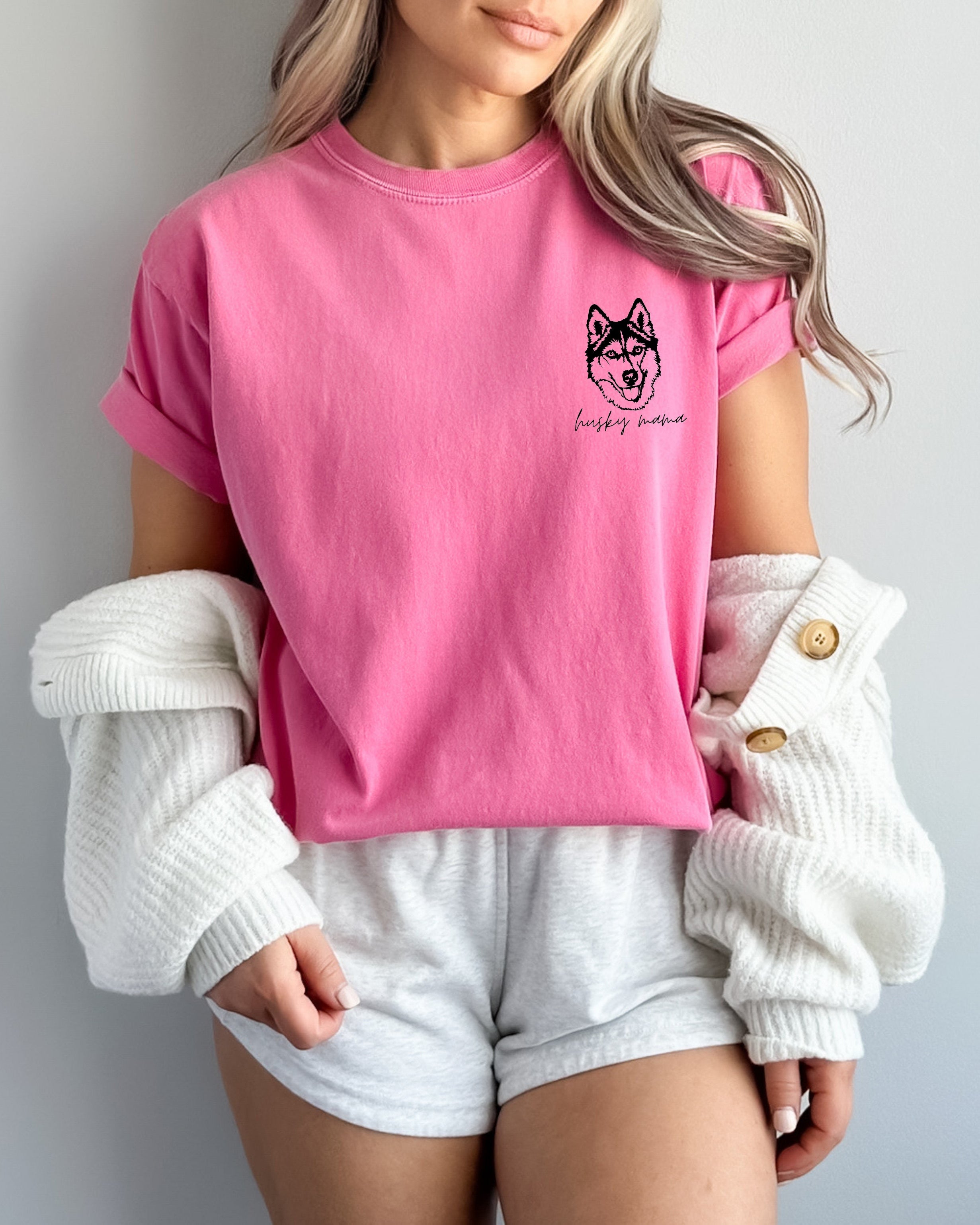 Siberian Husky Dog Mom Comfort Colors T Shirt (left chest)