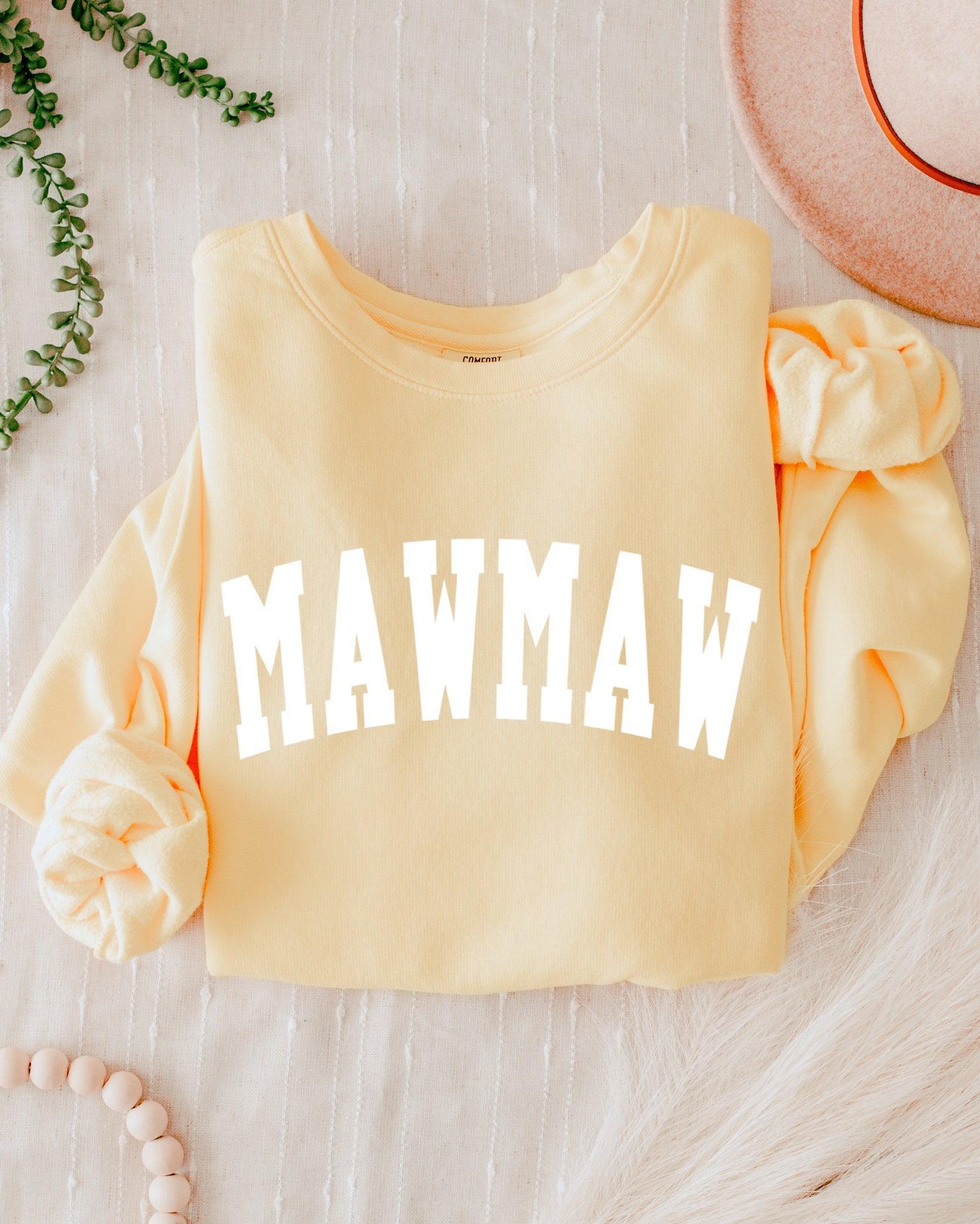 maw maw Grandma Garment Dyed Comfort Colors Sweatshirt