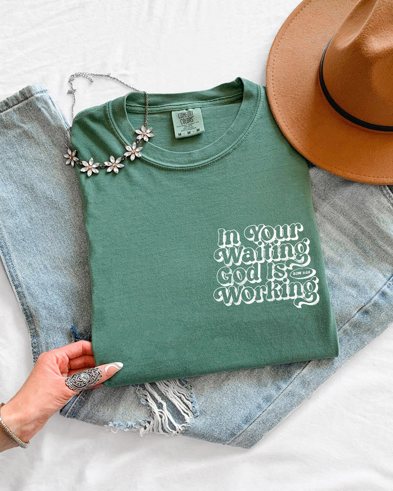 In the waiting God is working Comfort Colors T Shirt Religious Jesus Bible (Outlined Groovy)