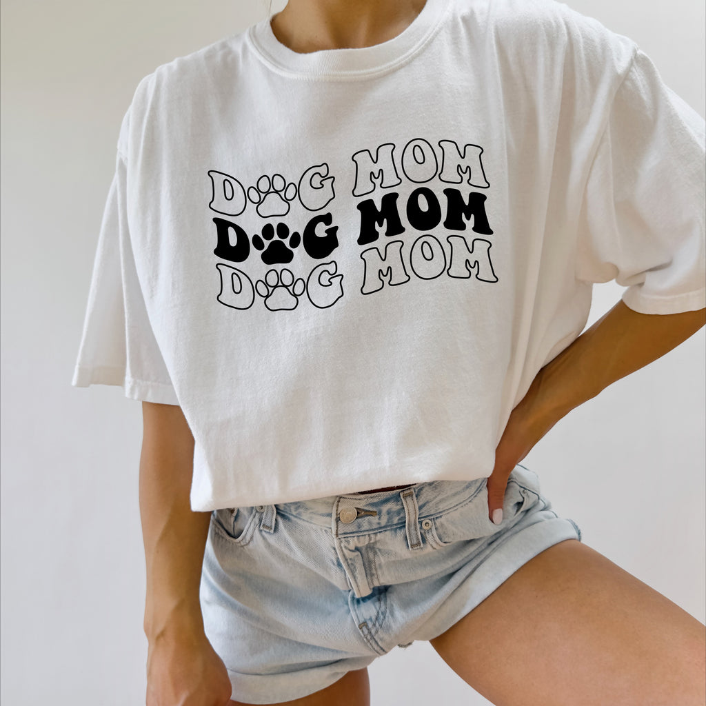 Dog Mom Comfort Colors T Shirt (Groovy Font)