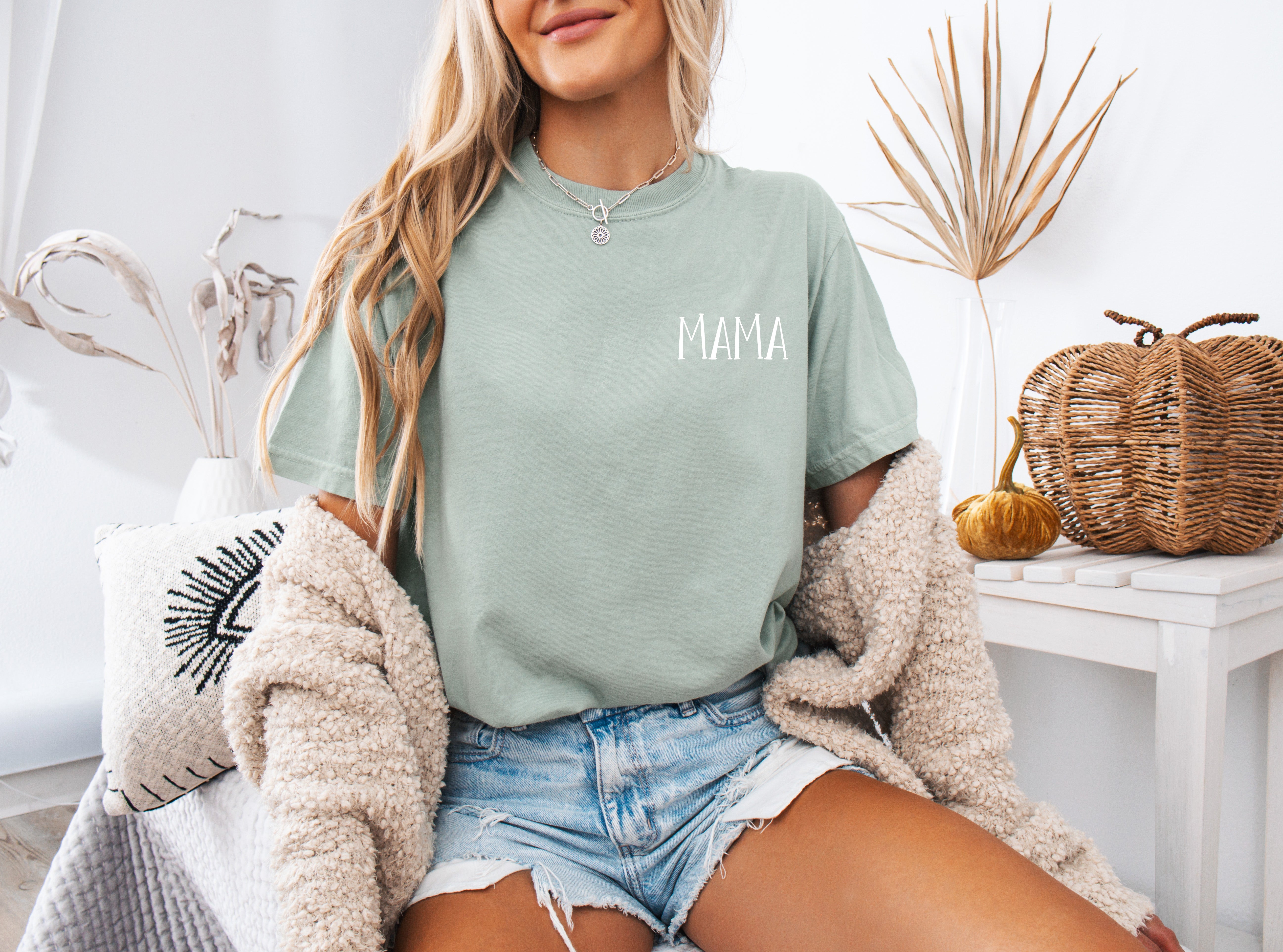 Mama Comfort Colors T Shirt (farmyard)