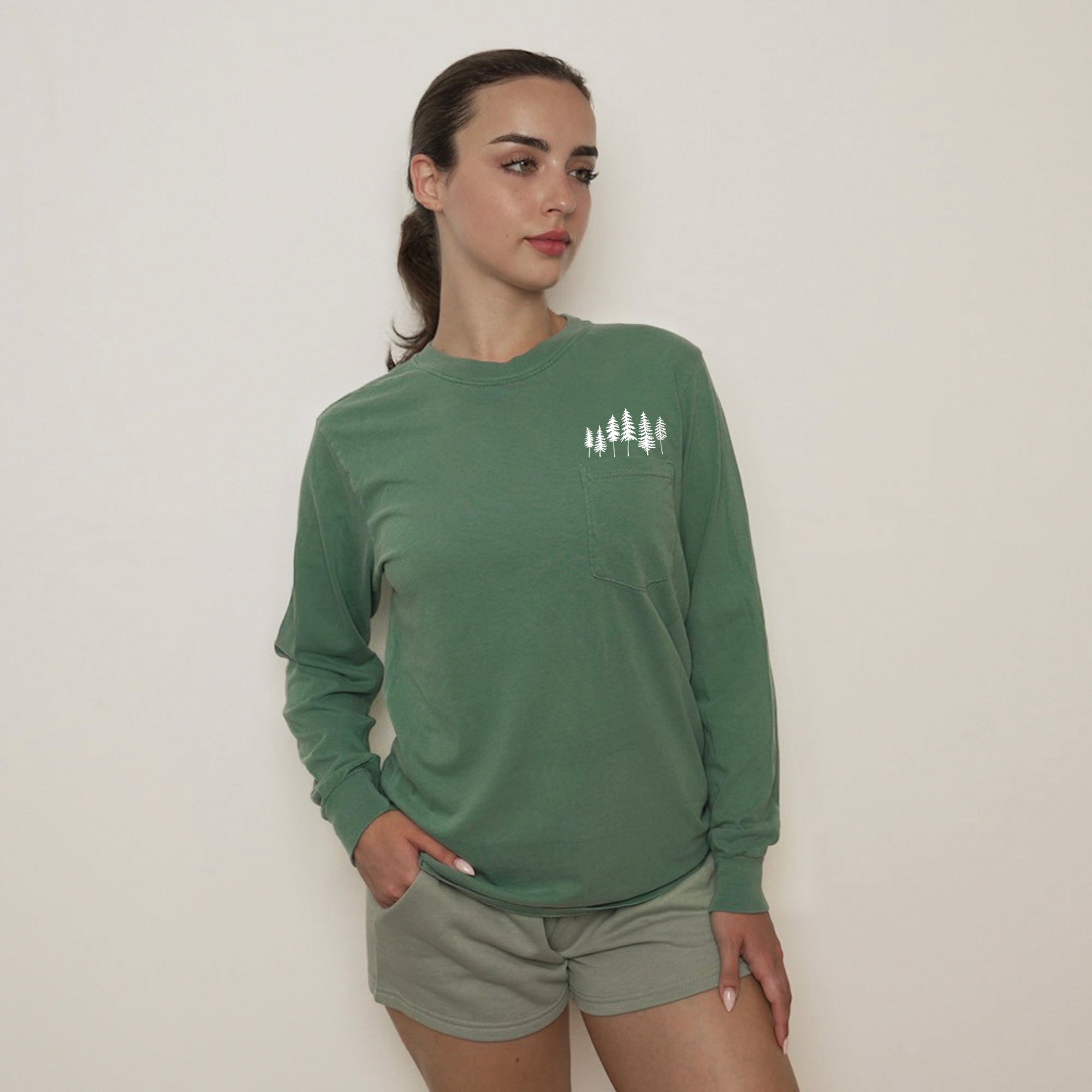 Comfort Colors Tree Mountain Nature Vacation Pocket Long Sleeve Shirt