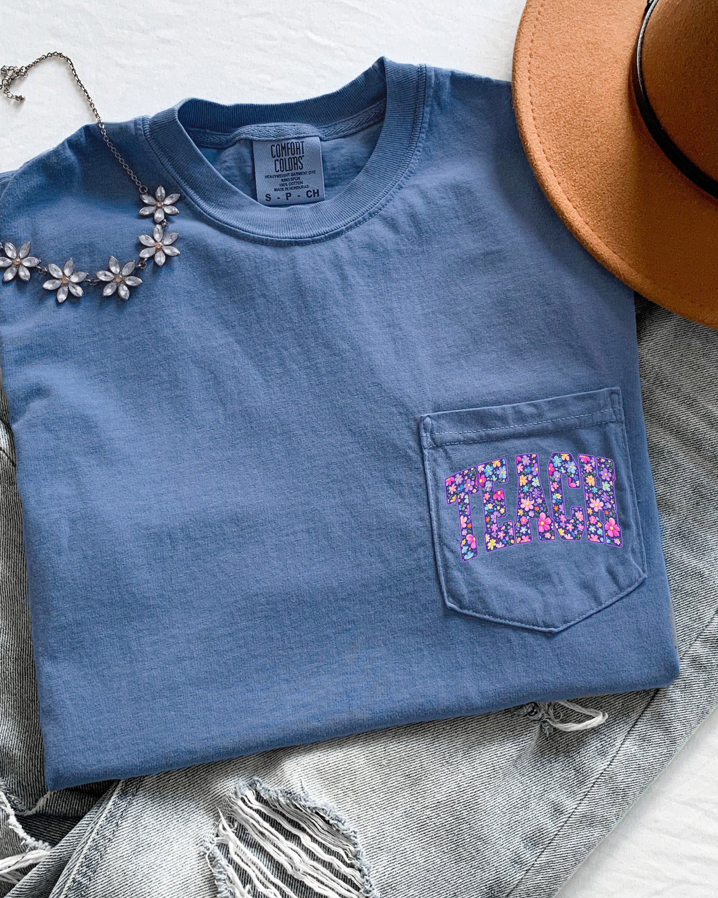 Teacher Teach back to school Comfort Colors Pocket T Shirt (Flower)