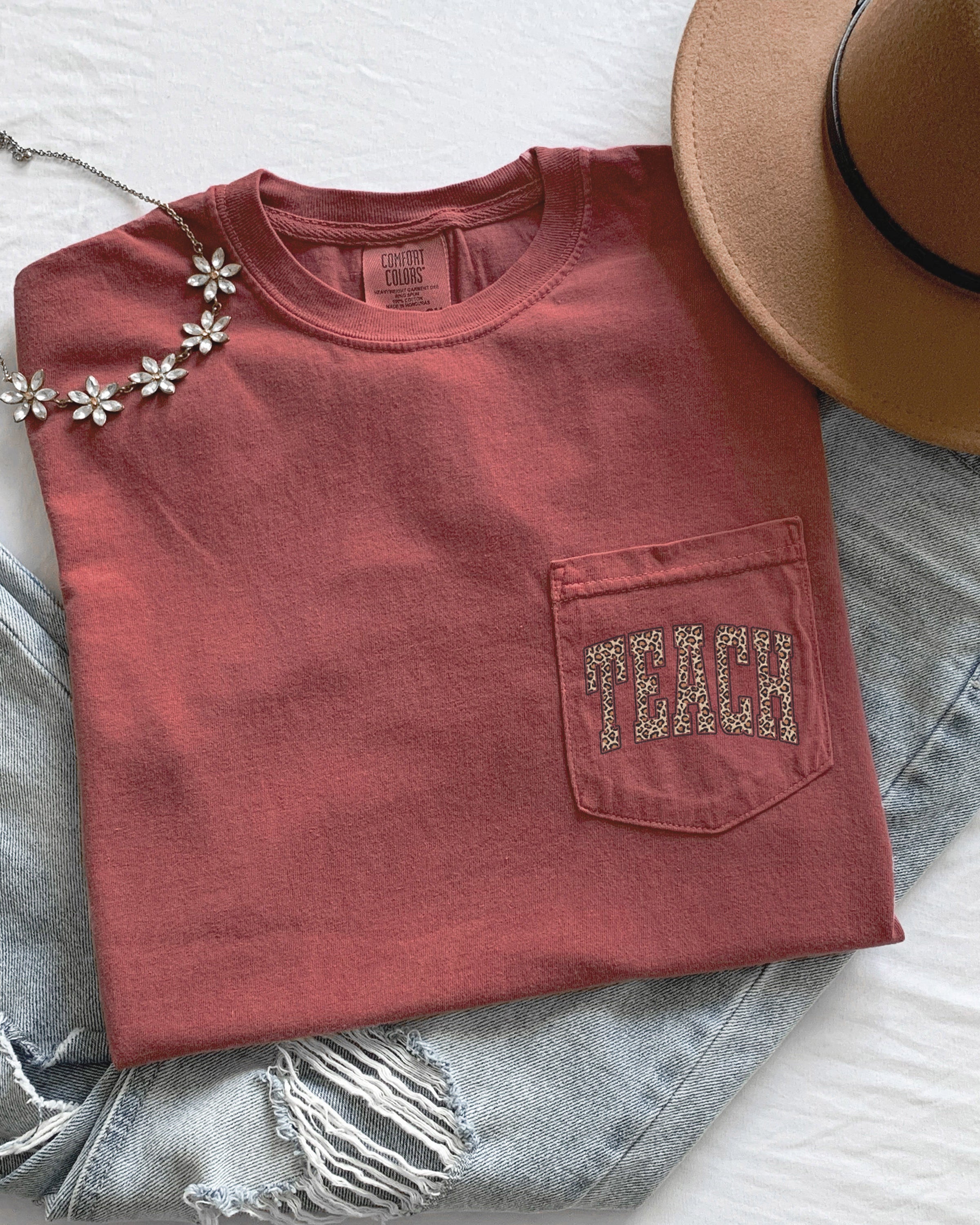 Teacher Teach back to school Comfort Colors Pocket T Shirt (Leopard)