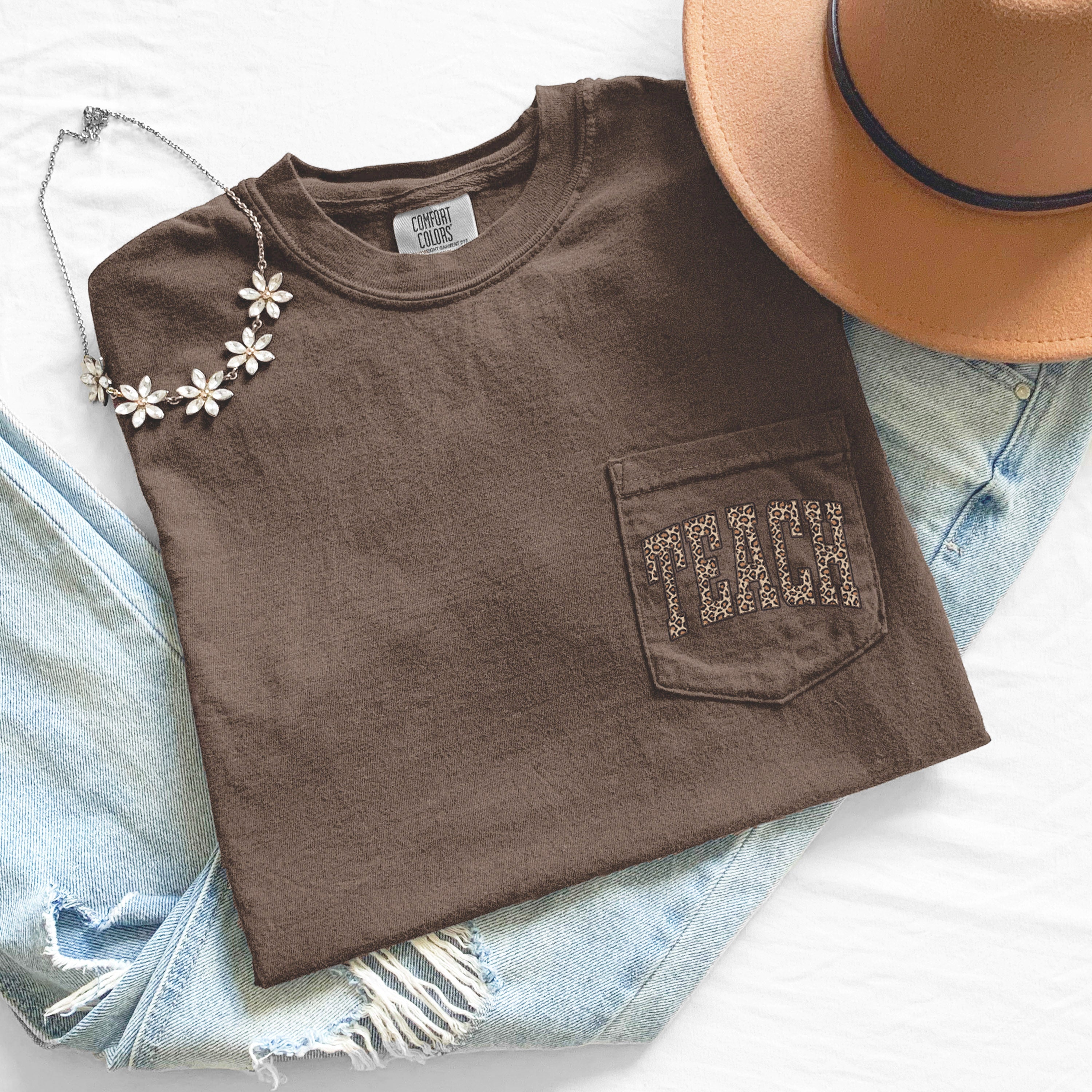 Teacher Teach back to school Comfort Colors Pocket T Shirt (Leopard)