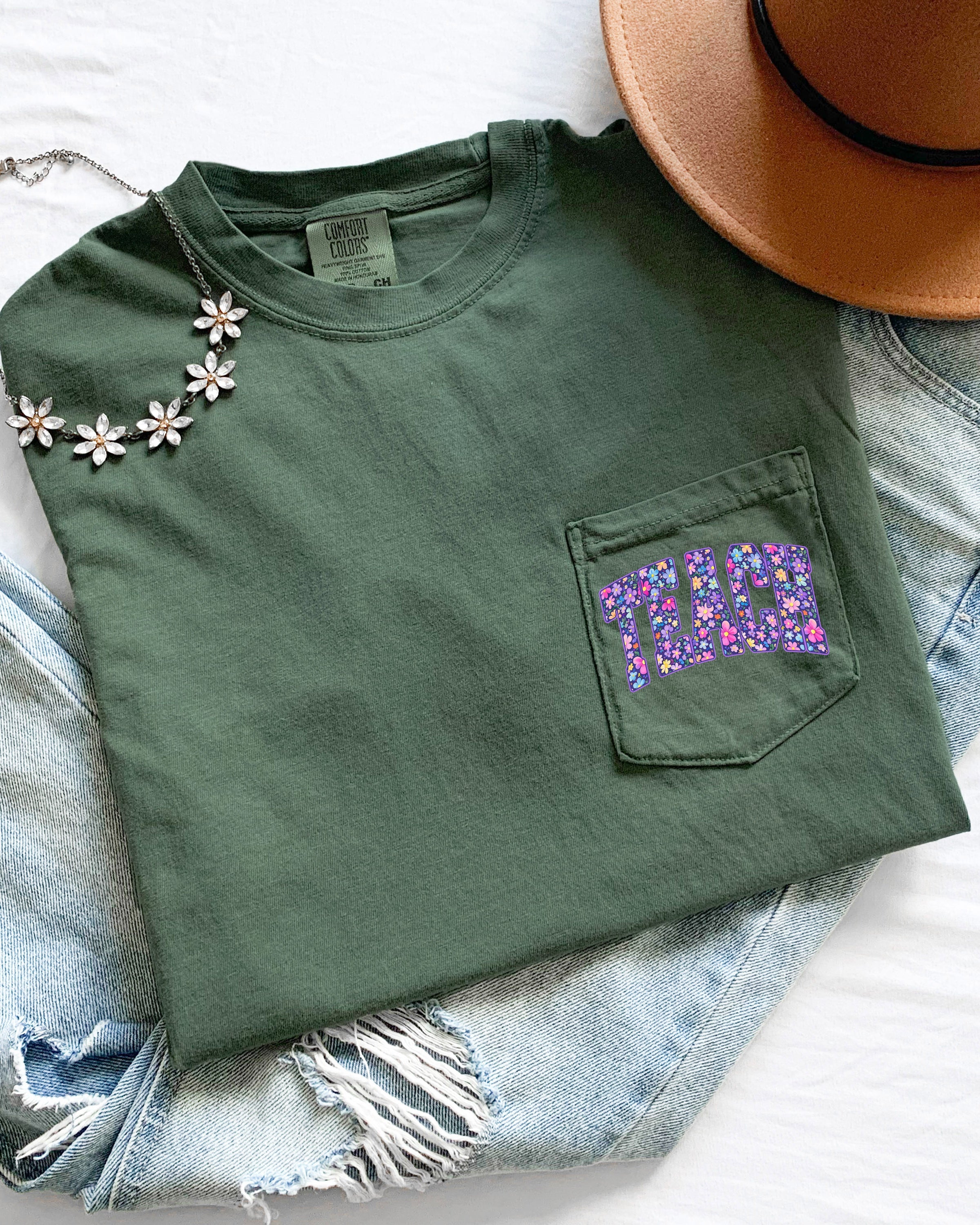 Teacher Teach back to school Comfort Colors Pocket T Shirt (Flower)