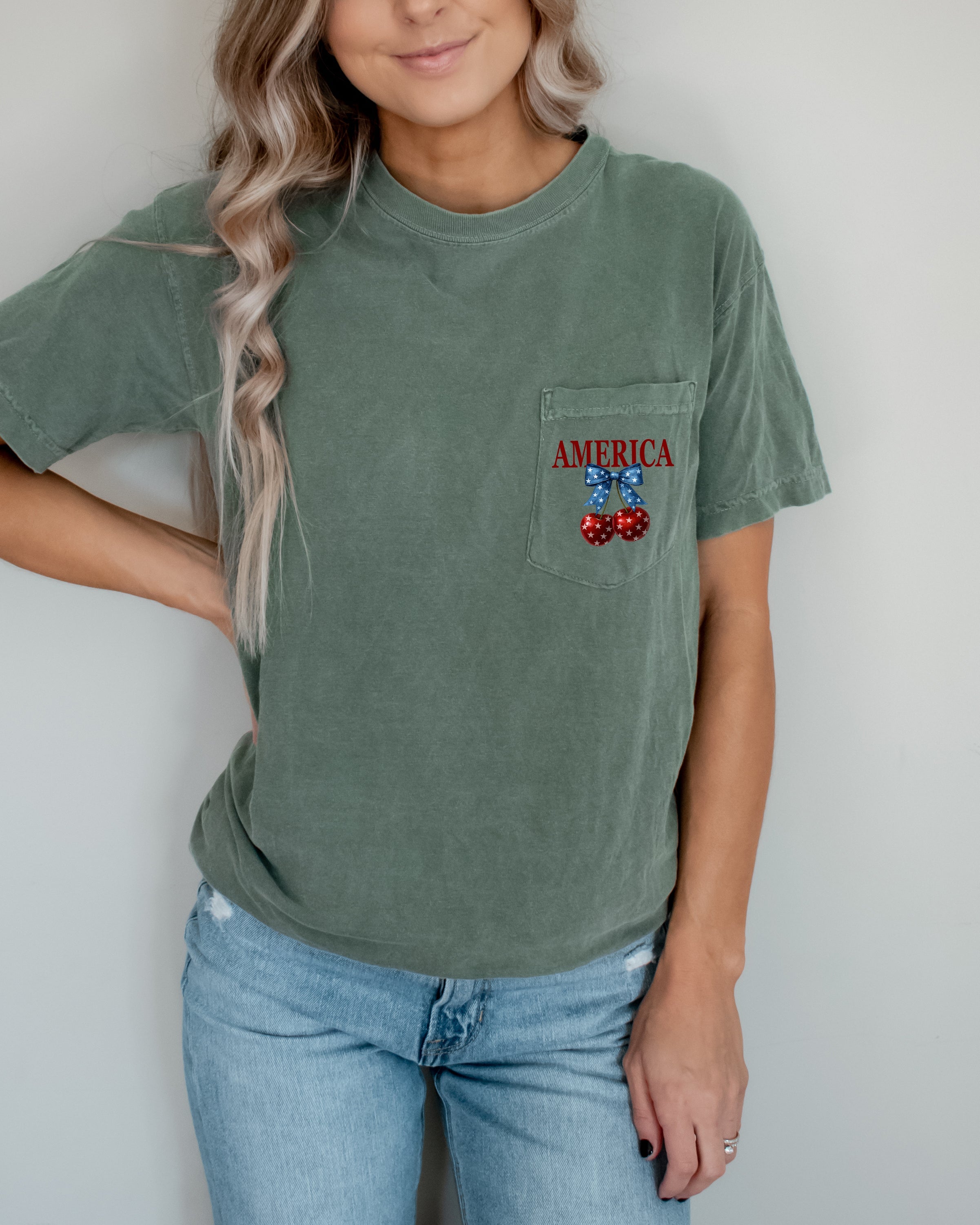 American Flag USA Cherry Comfort Colors Pocket T-Shirt – Independence Day & Memorial Day Patriotic Veterans