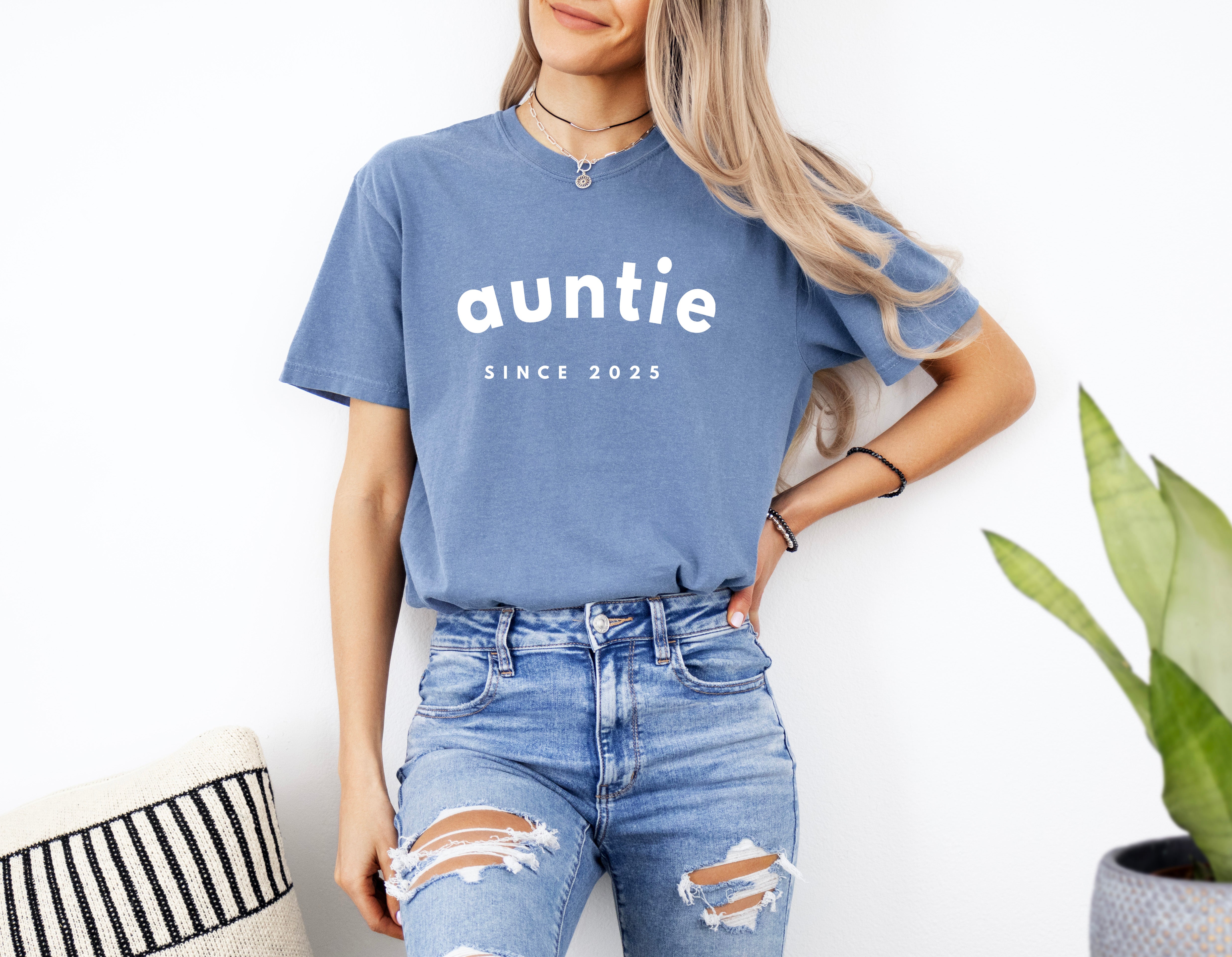 Aunt Personalized Est Year Comfort Colors Graphic Tees (Sportan Font)