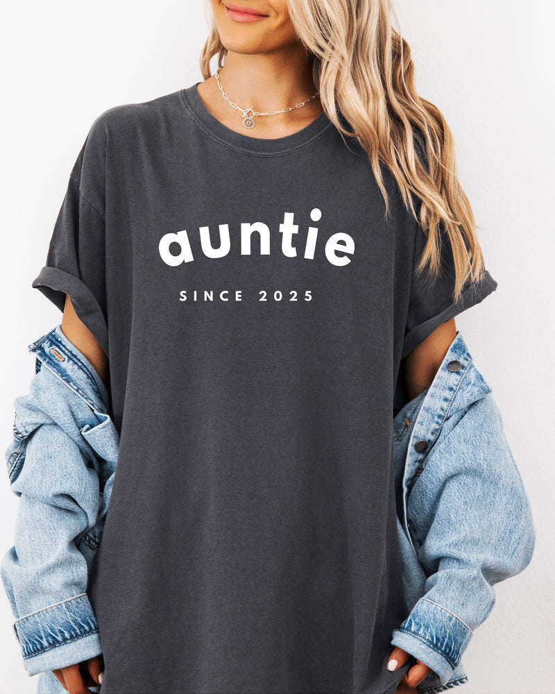 Aunt Personalized Est Year Comfort Colors Graphic Tees (Sportan Font)