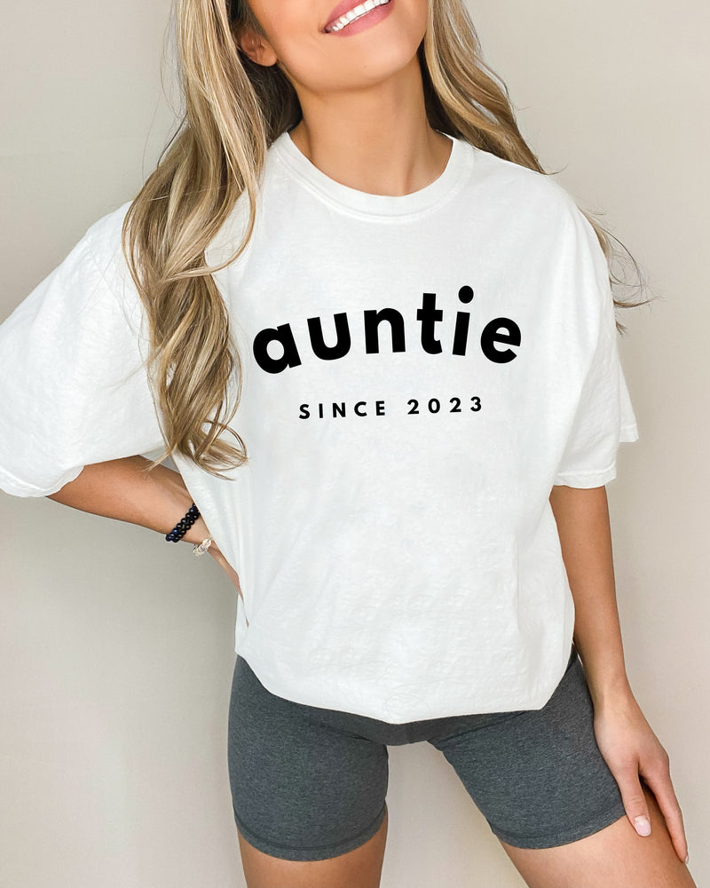 Aunt Personalized Est Year Comfort Colors Graphic Tees (Sportan Font)