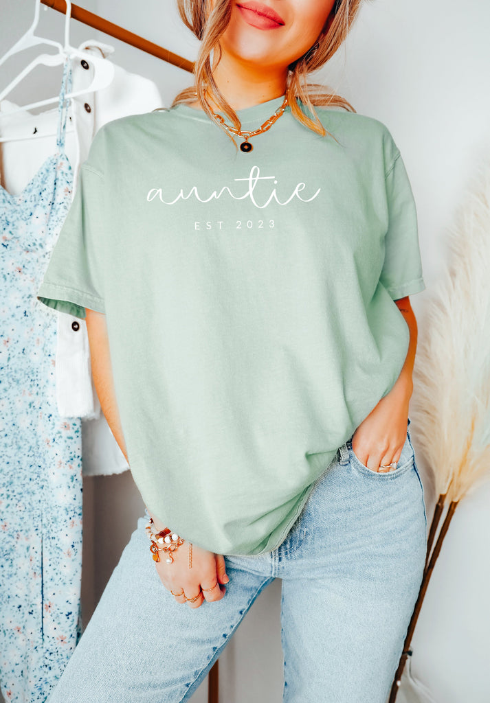 Auntie Personalized Est Year Comfort Colors T Shirt (Cursive)