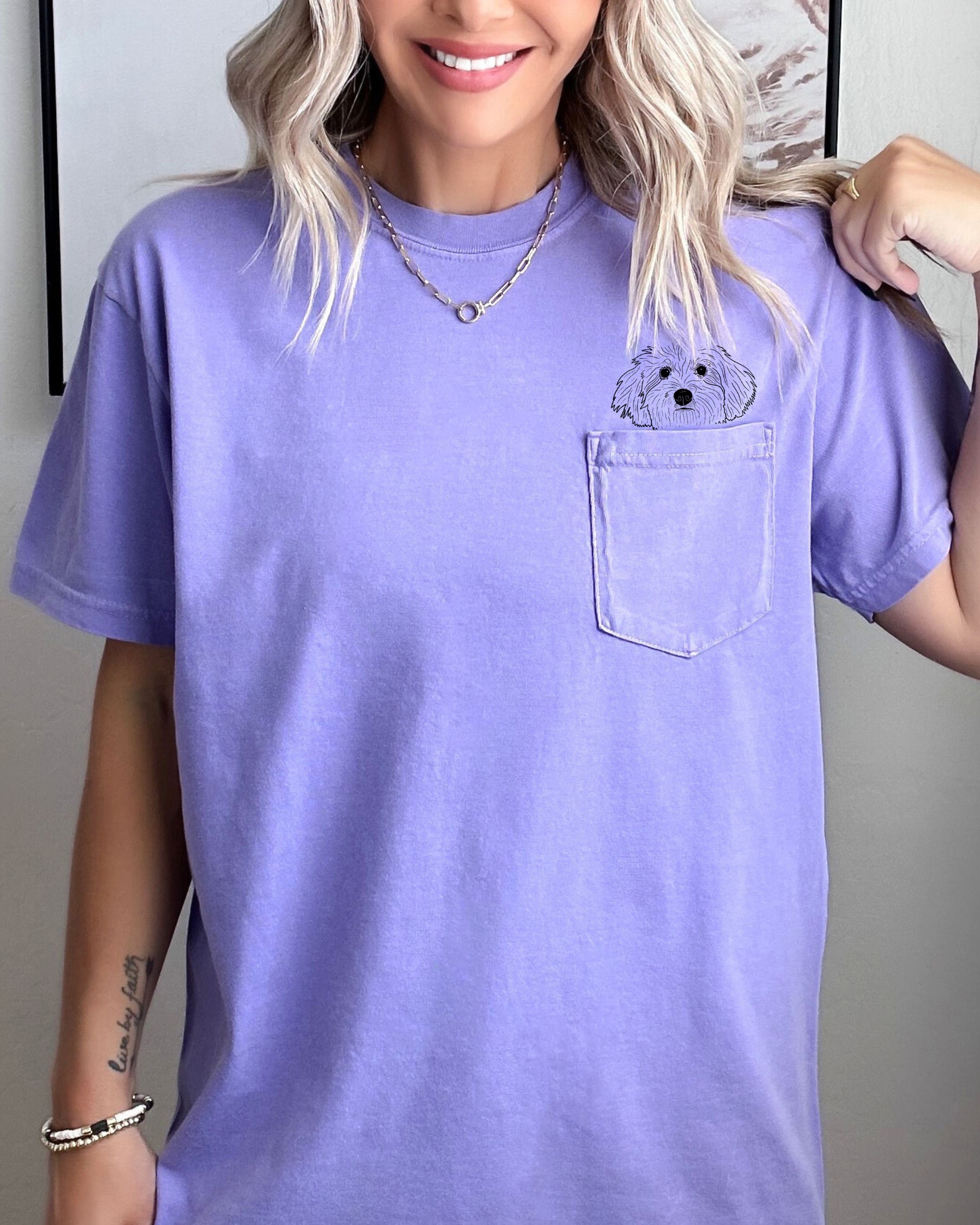 Bichon Frisé Dog mom Comfort Colors Pocket T Shirt