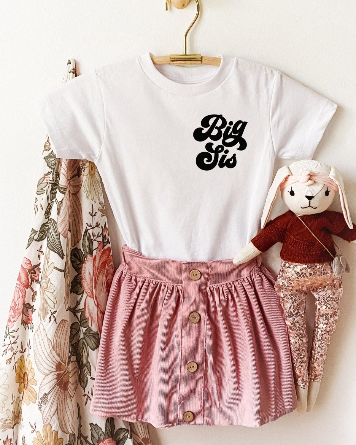 Big Sis Baby And Toddler Big sister Pregnancy announcement T Shirt (Groovy)