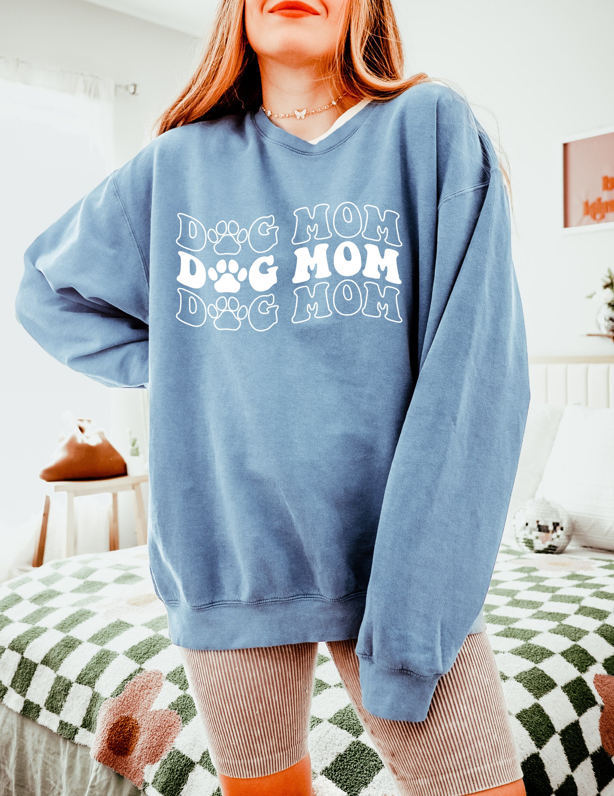 Dog mom Garment Dyed Comfort Colors Sweatshirt (Groovy)