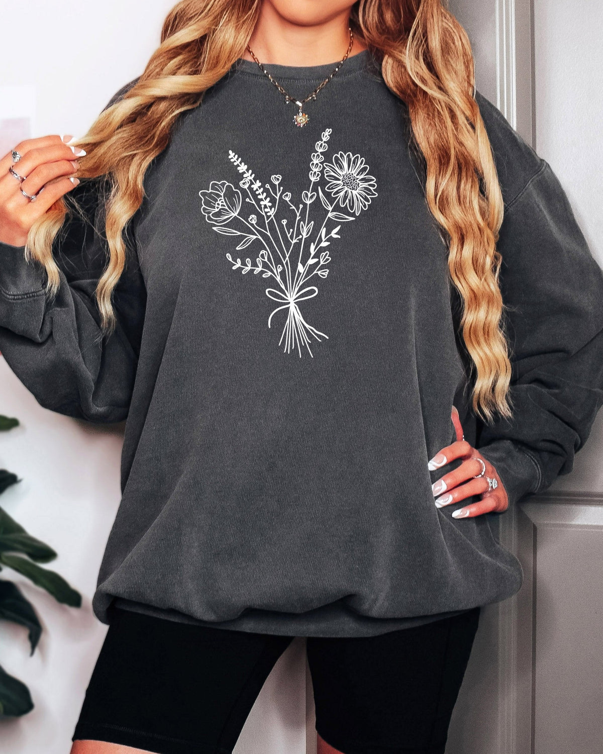 Botanical Floral Bouquet Comfort Colors Sweatshirt, Wildflower Gift for Women