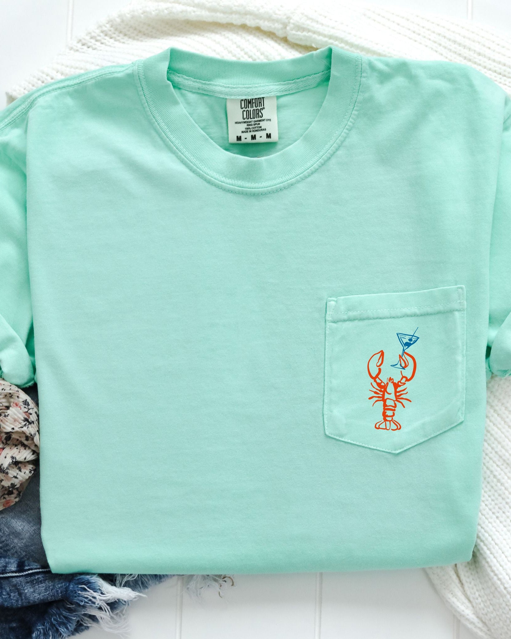 Lobsters Lake Beach Nature 100% cotton Comfort Colors Pocket T-Shirt – Outdoor