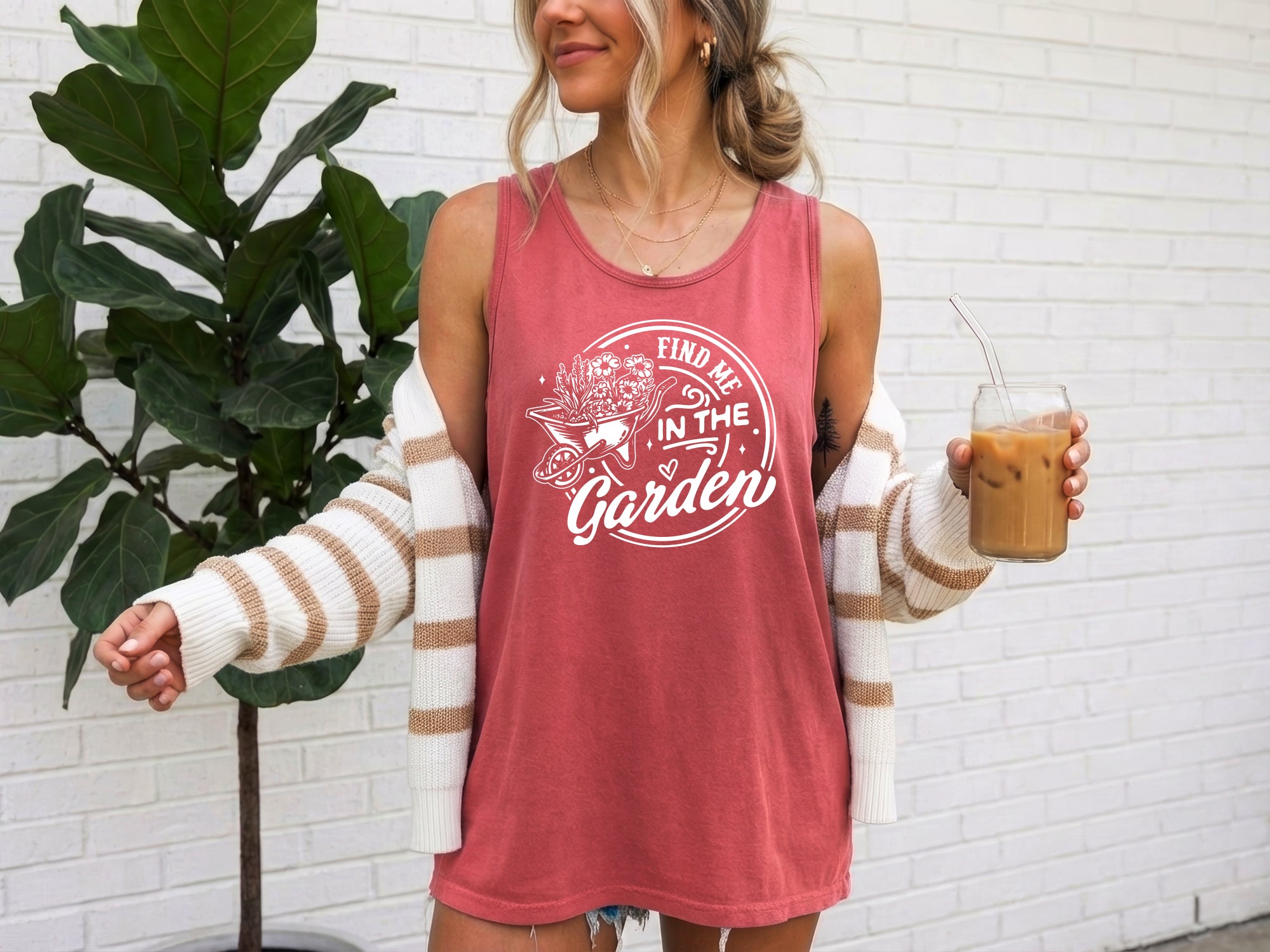 Find me in the Garden Comfort Colors Tank Top – Mountain Hiking Camping Vacation Nature Lake Beach Graphic (Copy)