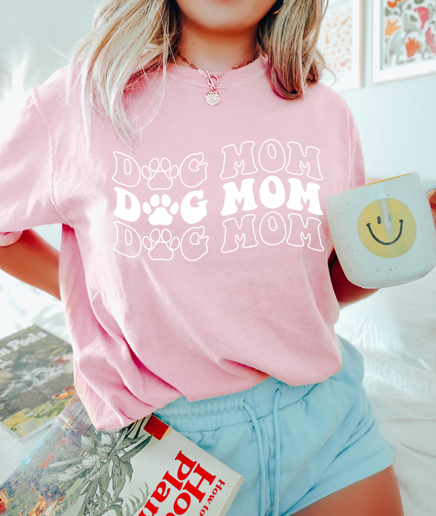 Dog Mom Comfort Colors T Shirt (Groovy Font)